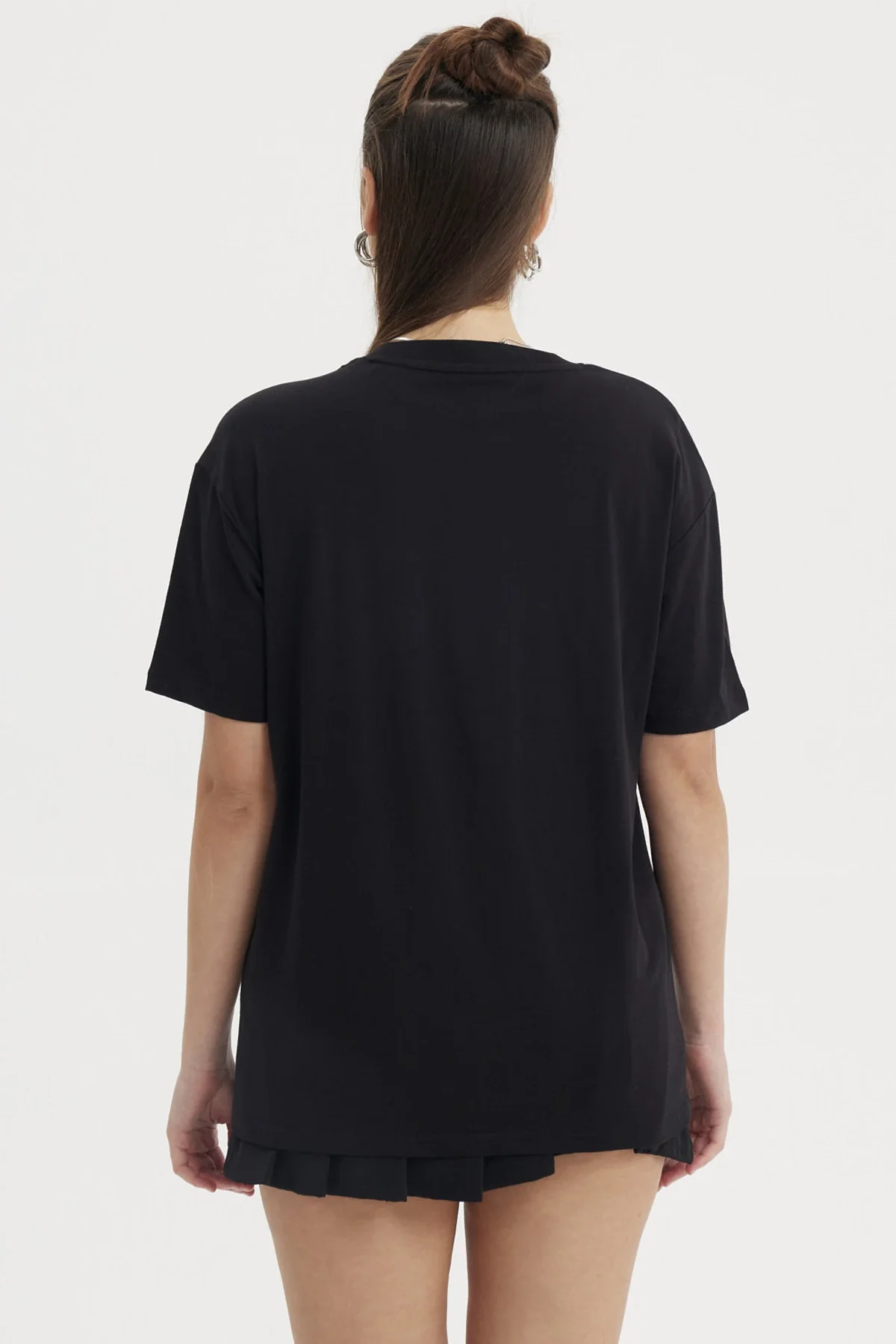 Polera Mujer BT21 Negro - Image 3