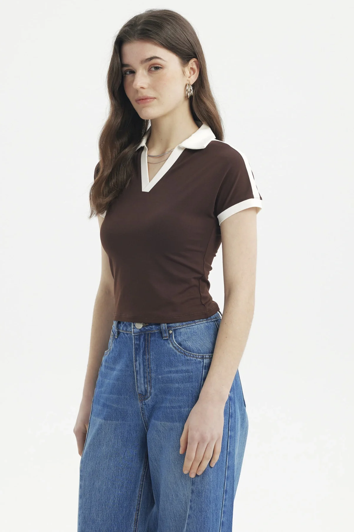 Polera Mujer Color Cuello Polo Café Oscuro - Image 2