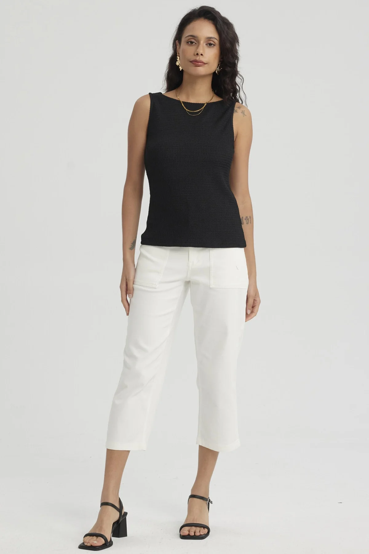 Polera Mujer Con Bote Textura Negro - Image 4