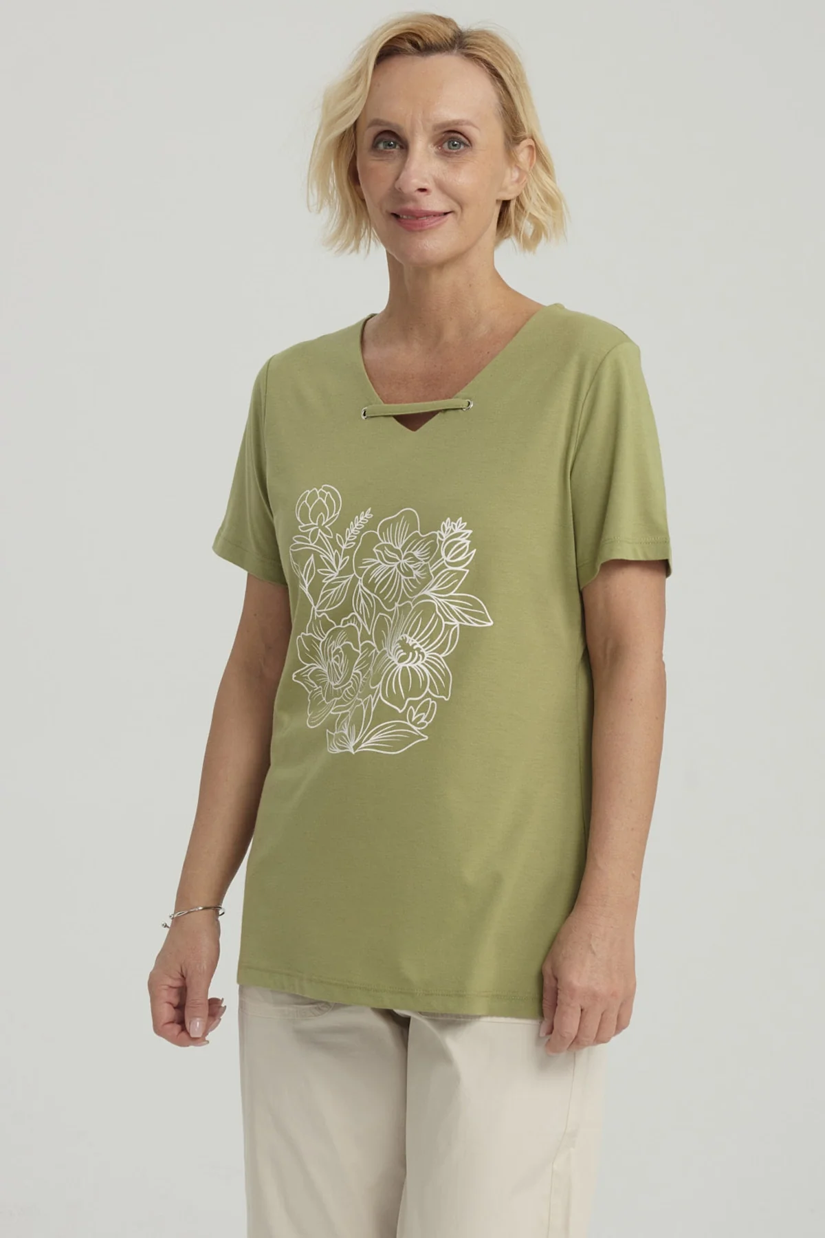 Polera Mujer Con Estampado Verde Claro - Image 2
