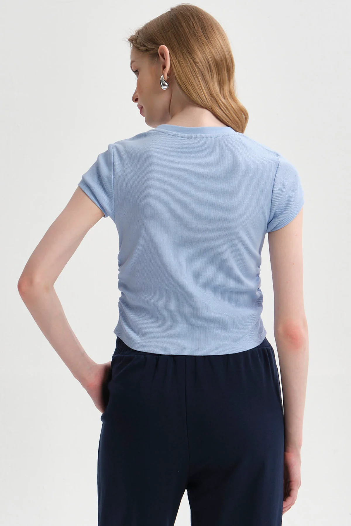 Polera Mujer Cropped Celeste - Image 2