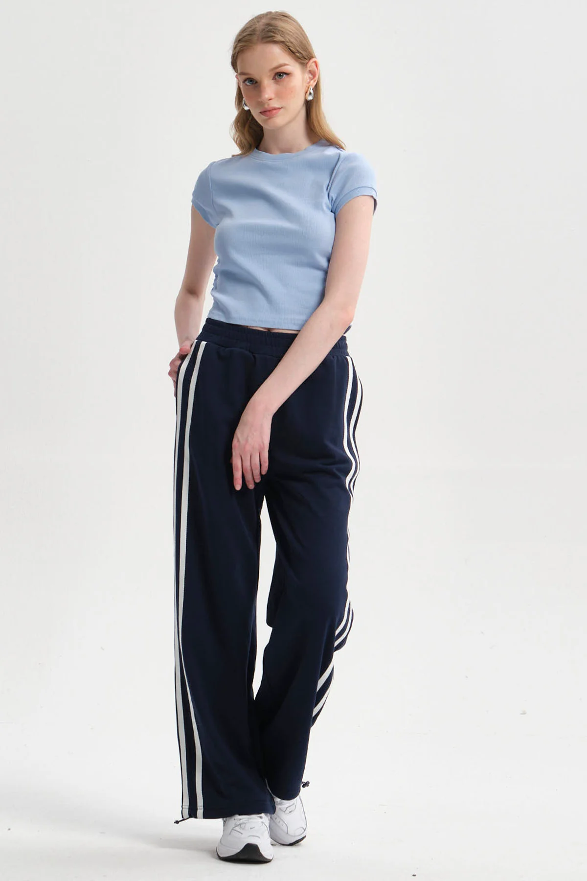 Polera Mujer Cropped Celeste - Image 4