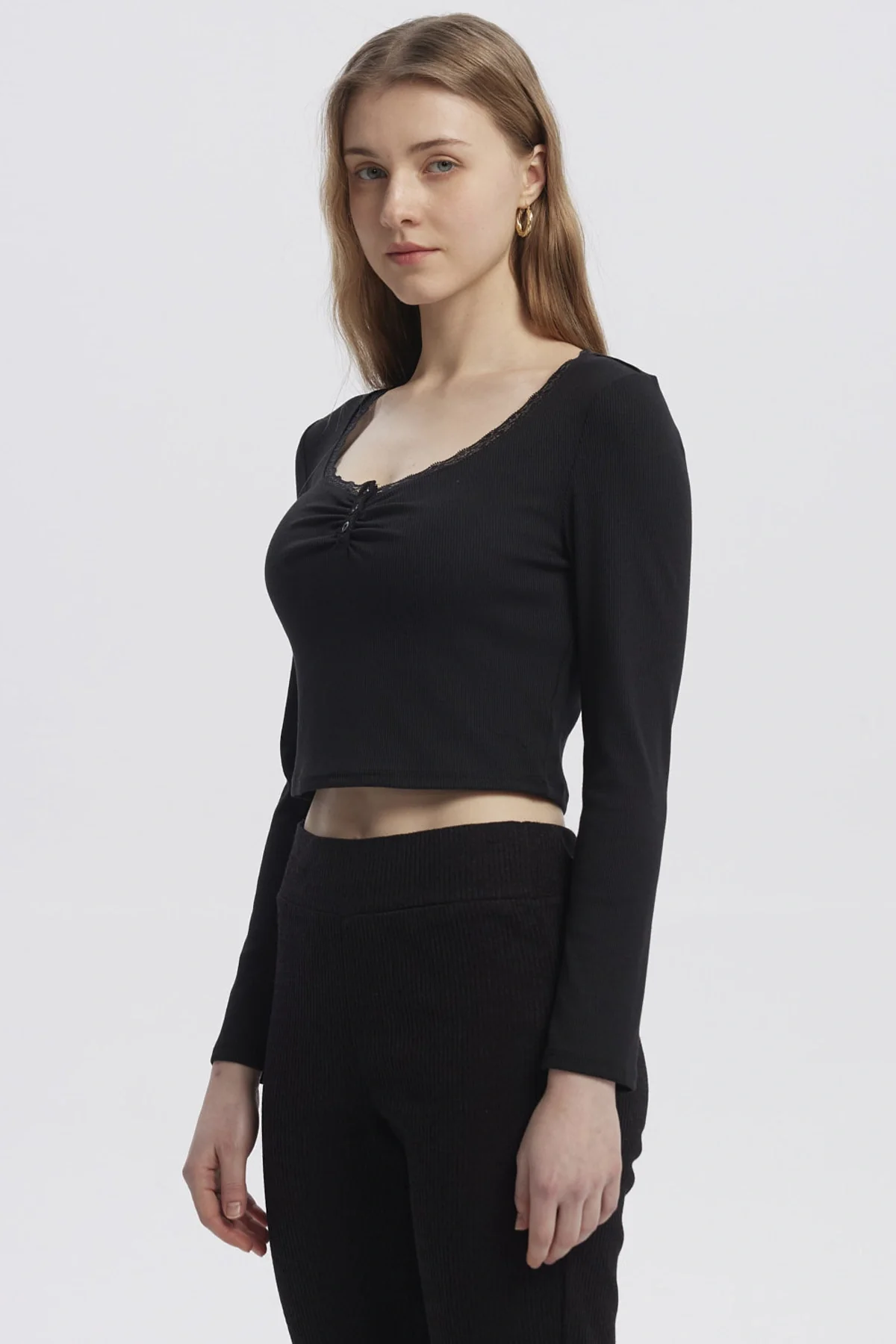 Polera Mujer Cuello V Ajustado Negro - Image 2