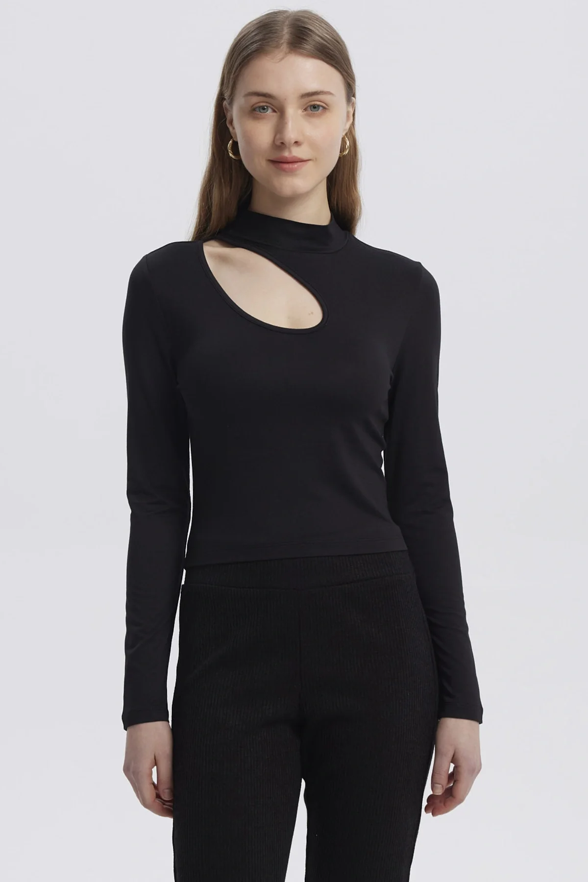 Polera Mujer Cut Out Negro