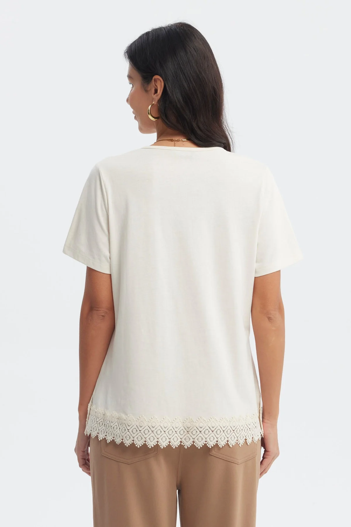 Polera Mujer Detalle Cuello Crema - Image 3