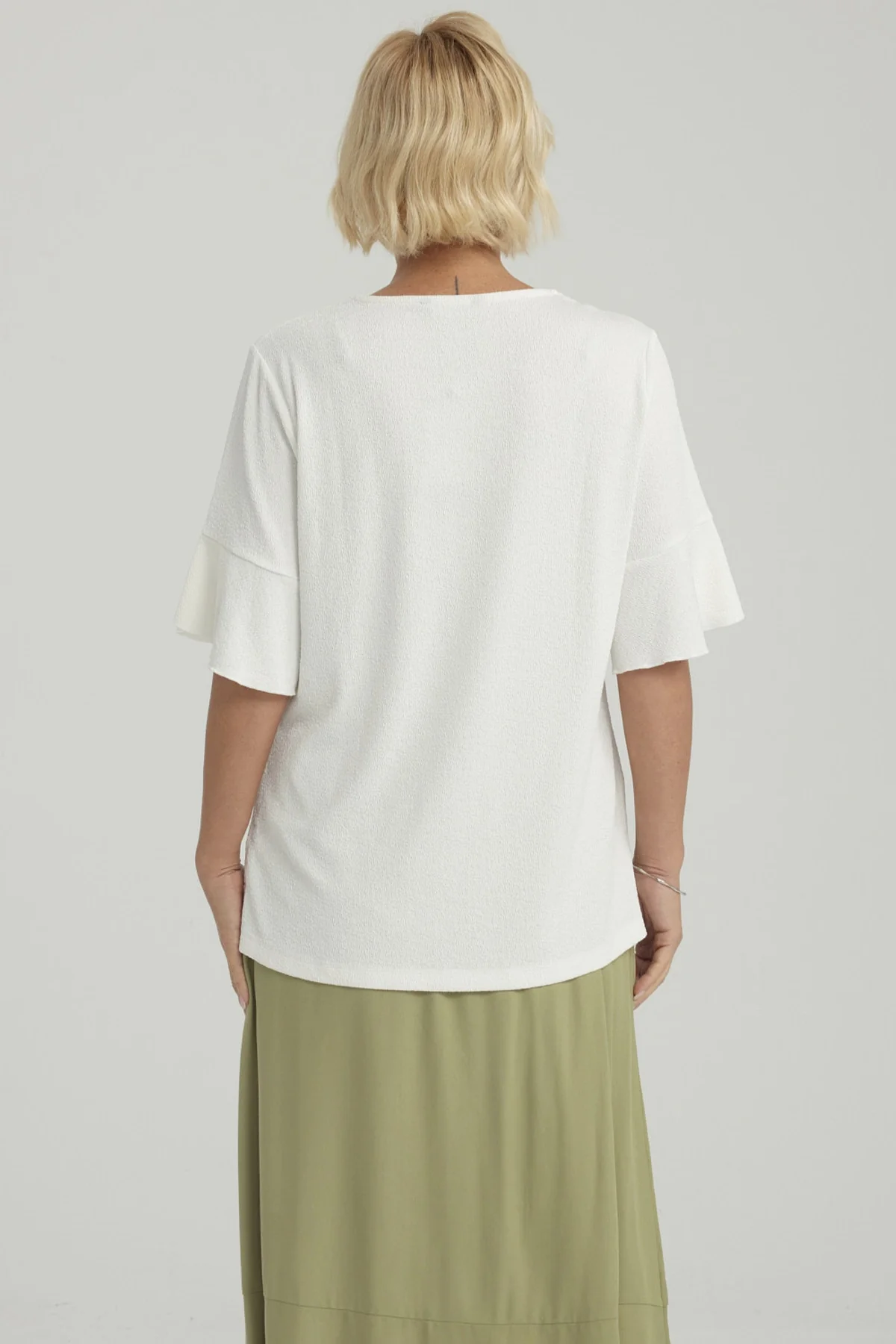 Polera Mujer Detalle Escote Crudo - Image 3