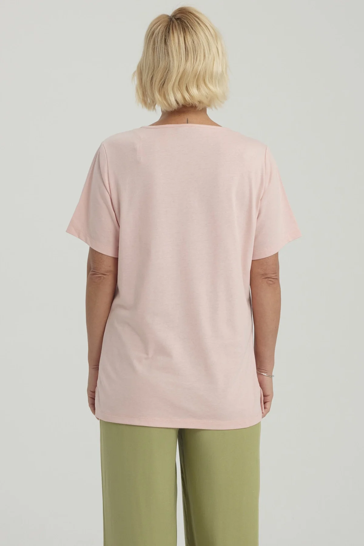 Polera Mujer Detalle Escote Palo Rosa - Image 3
