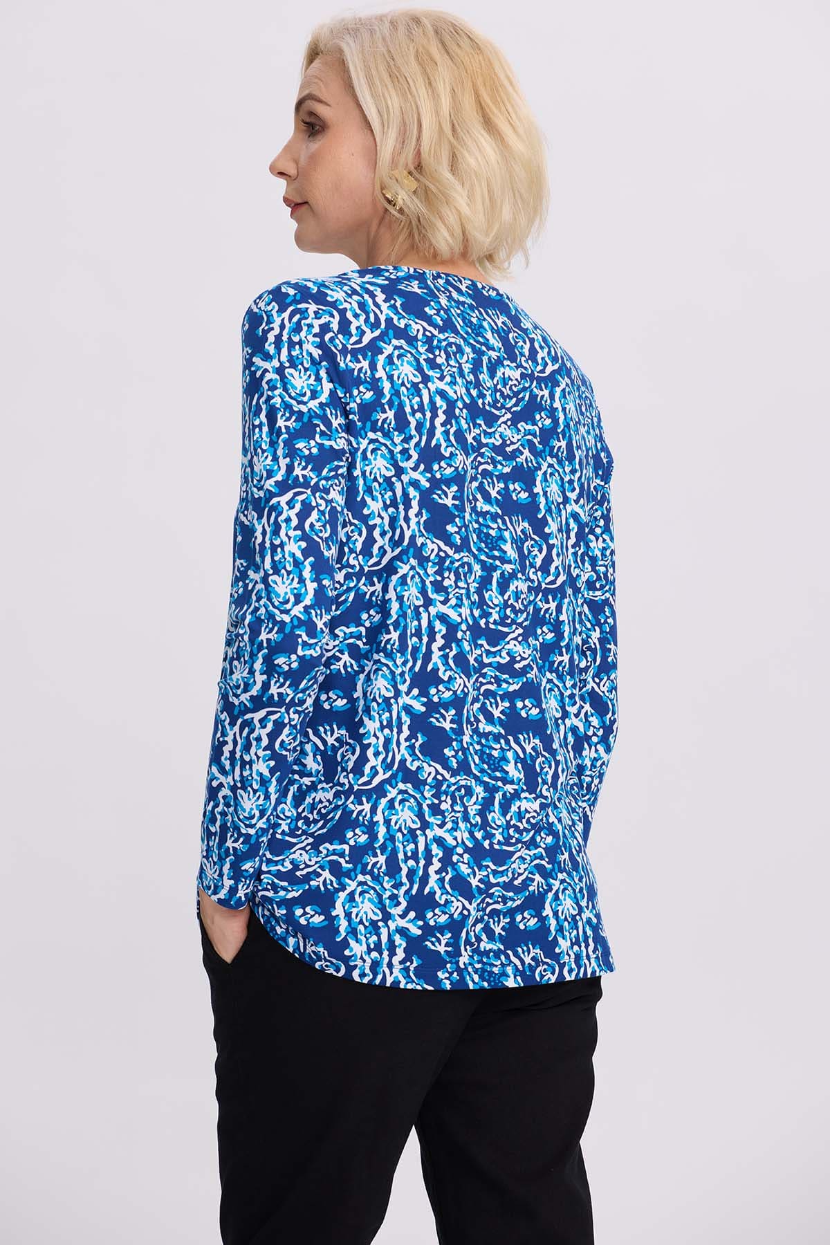 Polera Mujer Evasé Con Aplicación Azul - Image 3