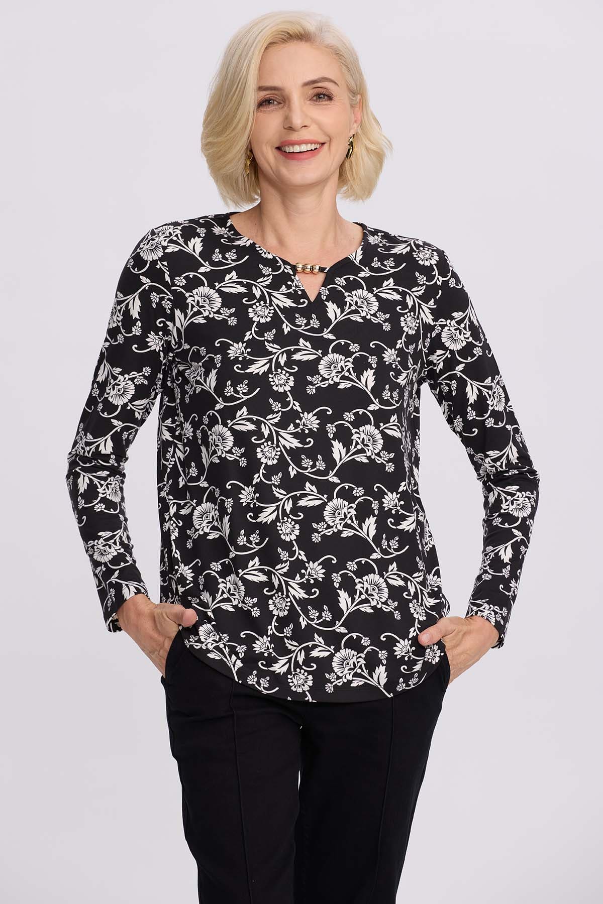 Polera Mujer Evasé Con Aplicación Negro - Image 2