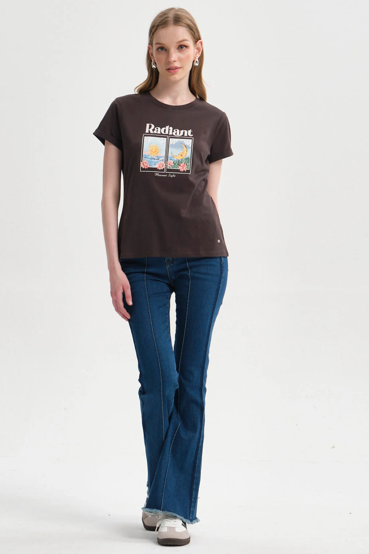 Polera Mujer Gráfica Roll Up Gris Marengo - Image 4