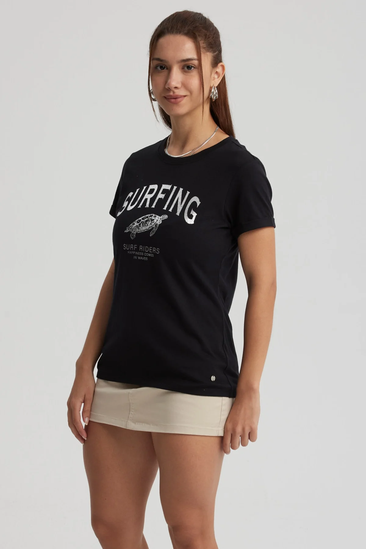 Polera Mujer Gráfica Roll Up Negro / Blanco - Image 2