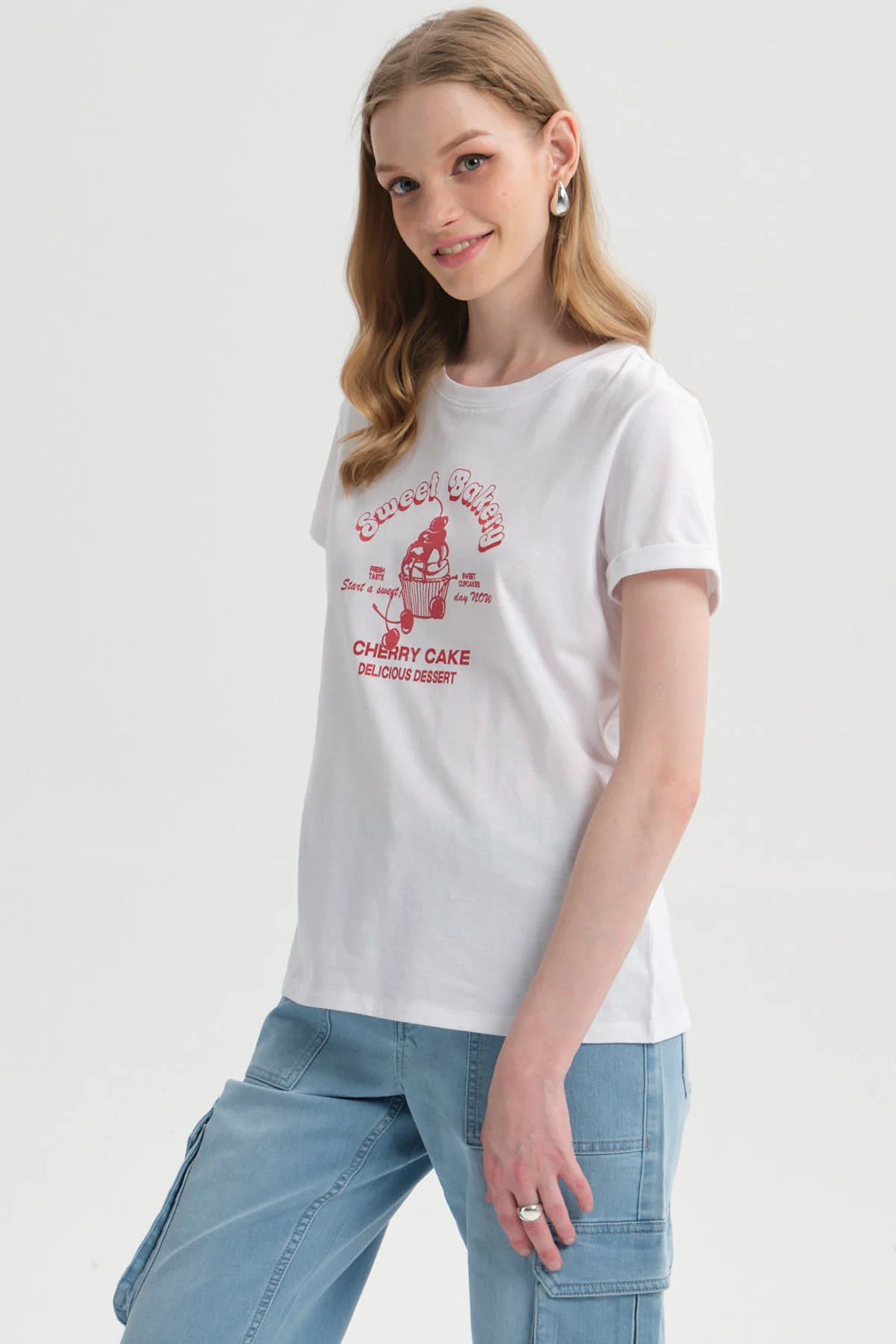 Polera Mujer Gráfica Roll Up Rojo - Image 2