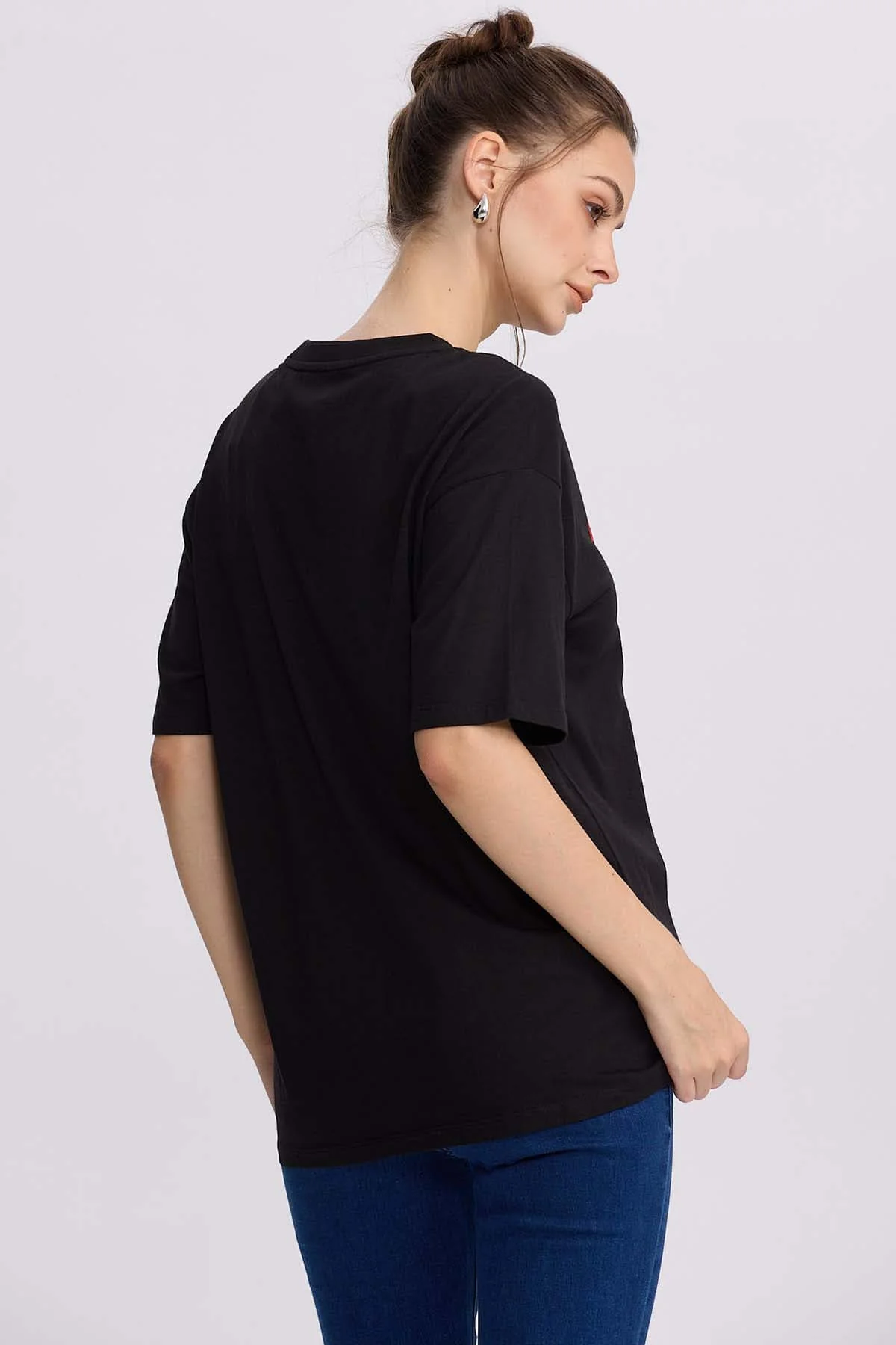 Polera Mujer Hello Kitty Negro - Image 3
