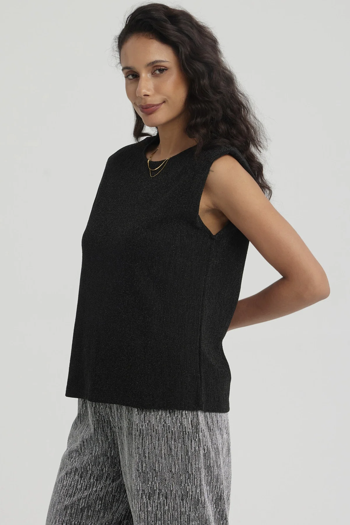 Polera Mujer Hombreras Abertura Negro - Image 2