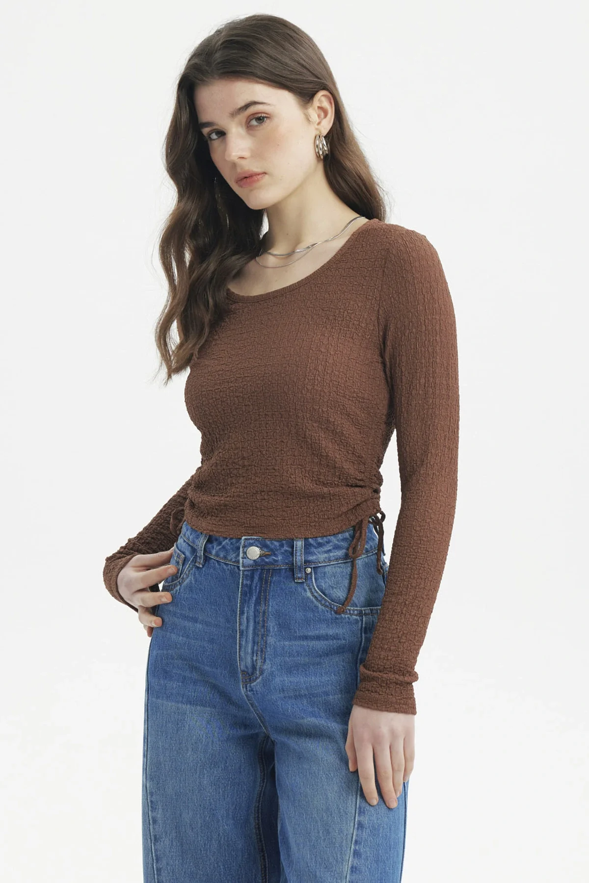 Polera Mujer Jacquard Recogido Café - Image 2