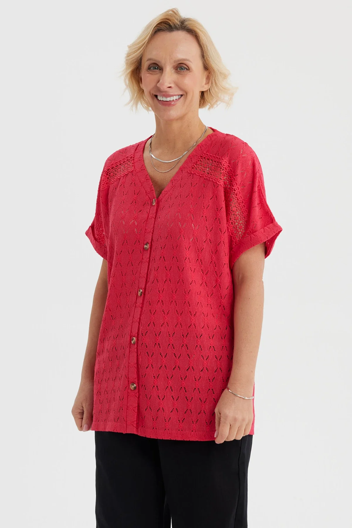 Polera Mujer Lisa Abotonada Fucsia - Image 2