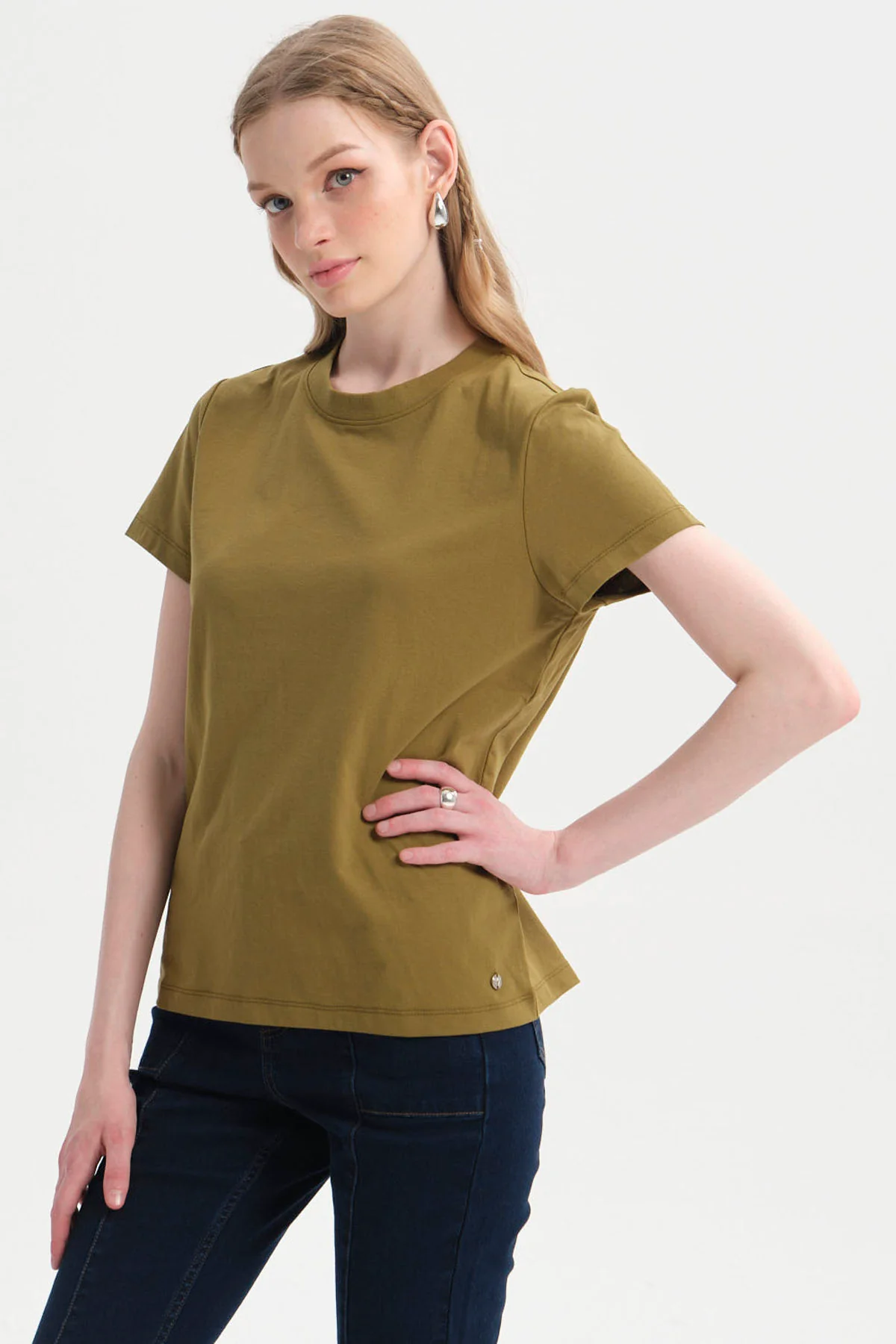 Polera Mujer Lisa Verde Olivo - Image 2