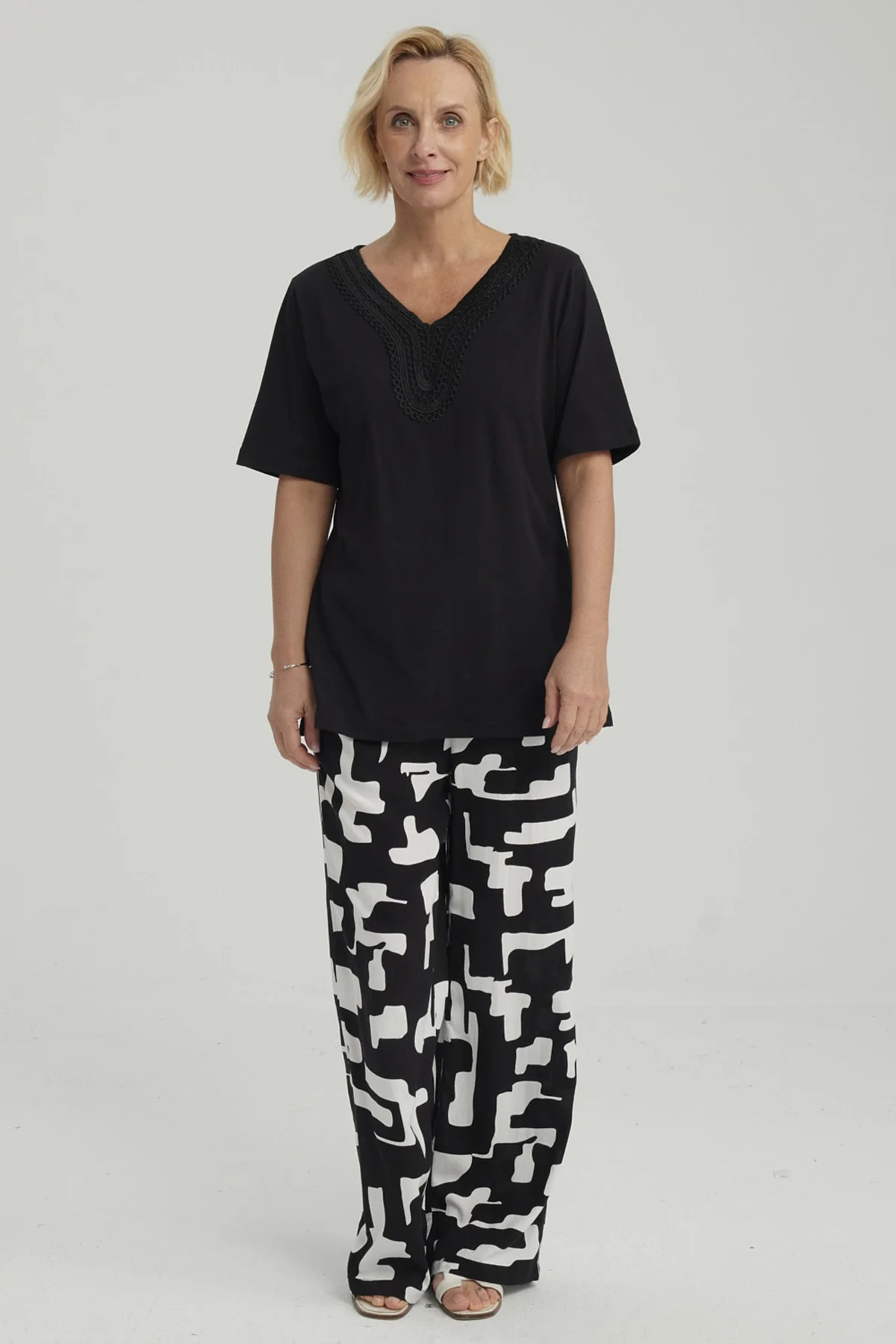 Polera Mujer Macramé Negro - Image 4