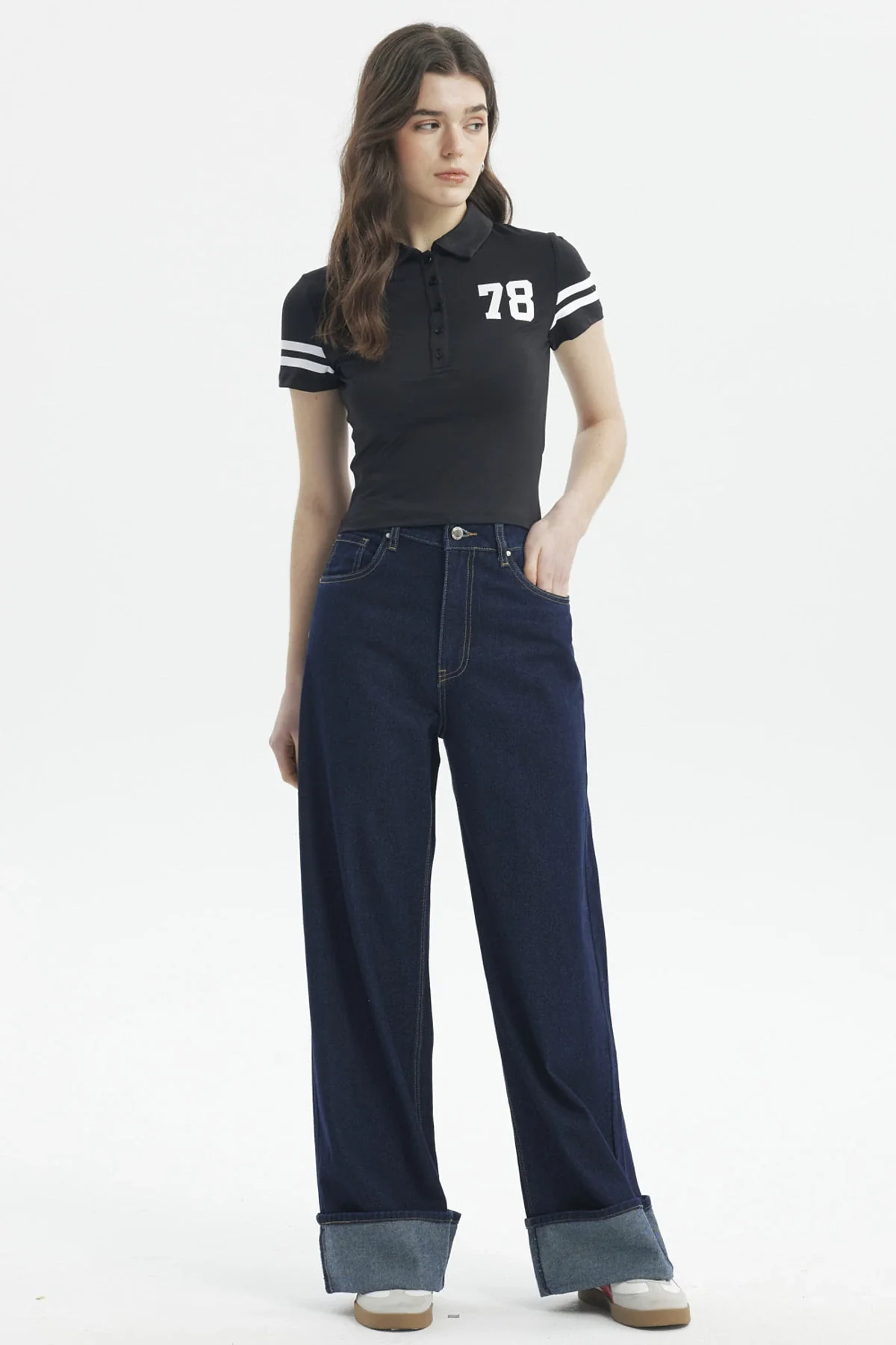 Polera Mujer Madia Pata Botón Negro - Image 4