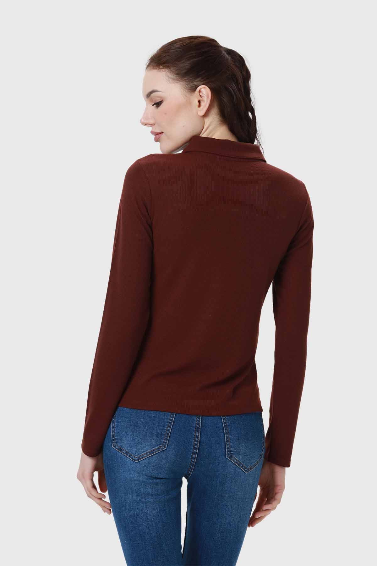 Polera Mujer Medio Cierre Estampado Café - Image 3