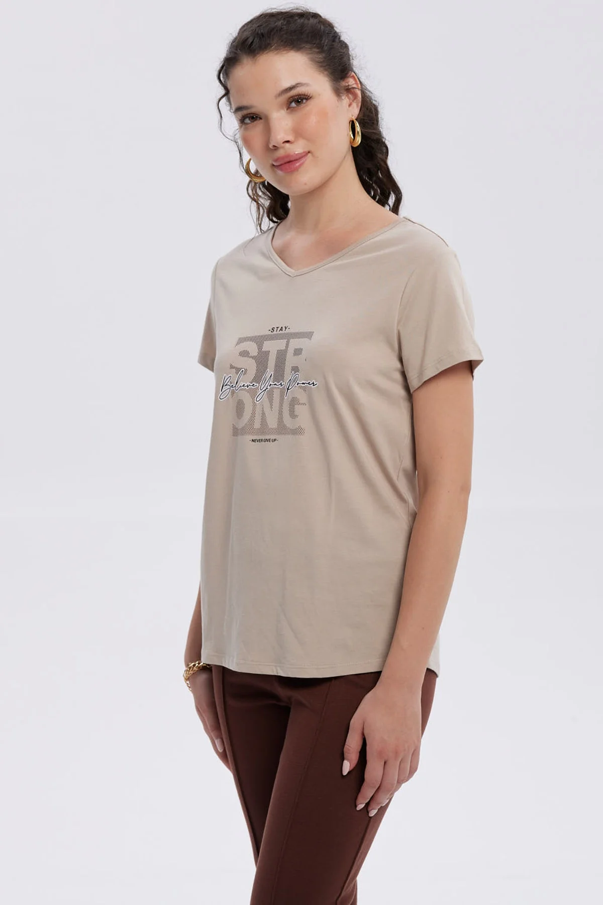 Polera Mujer Print Aplicación Folia Beige - Image 2