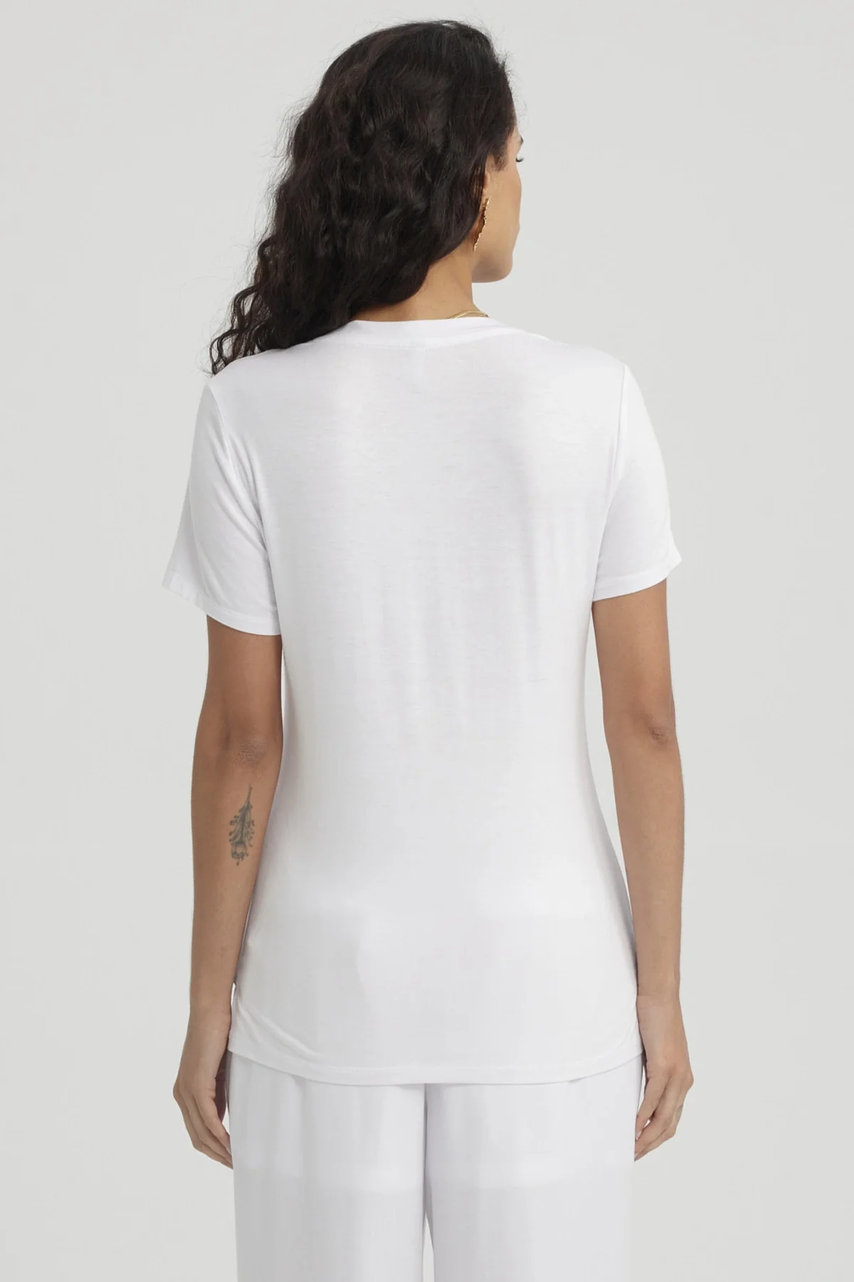 Polera Mujer Print Blanco / Negro - Image 3