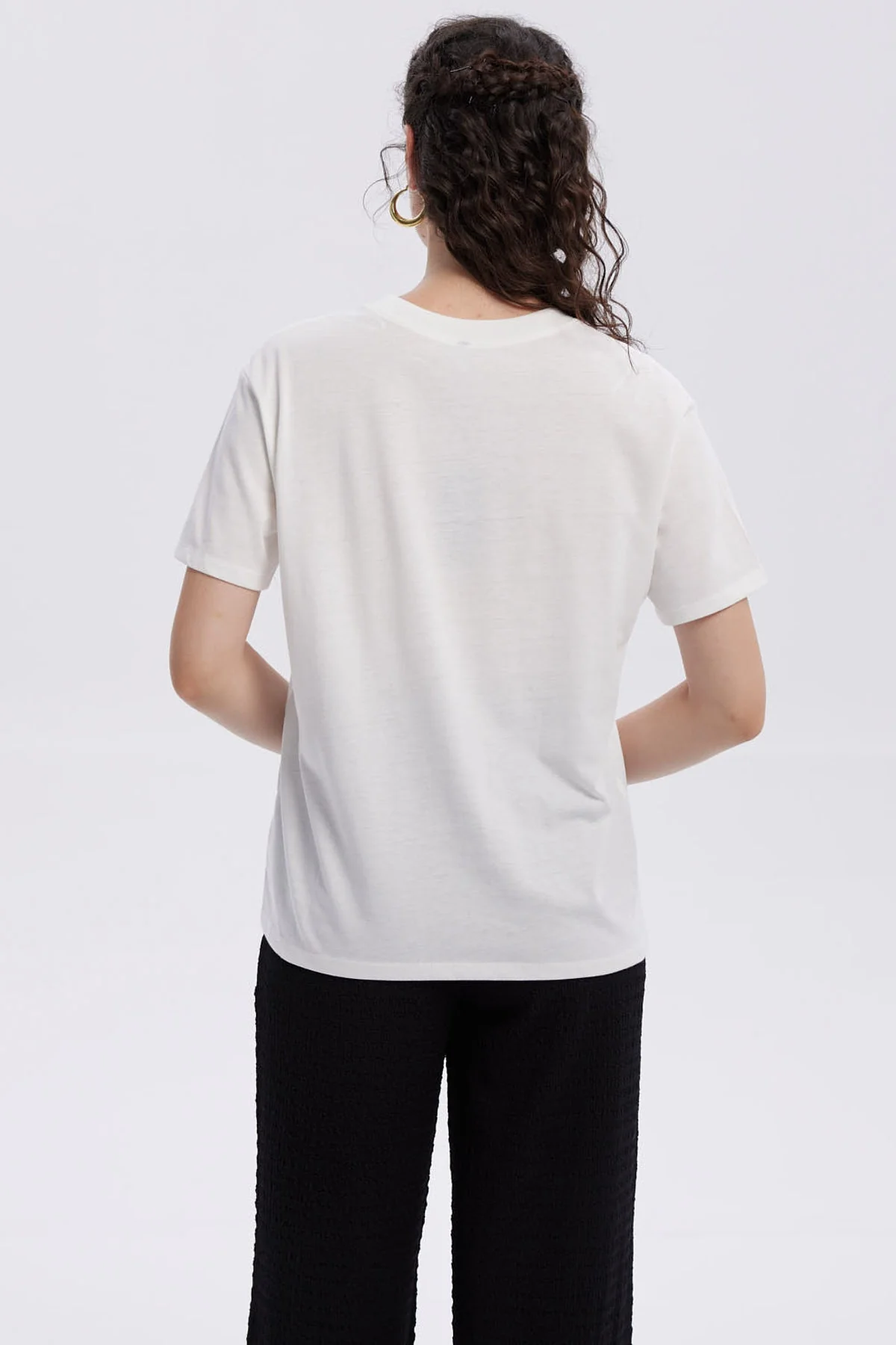Polera Mujer Print Con Aplicación Crudo - Image 3
