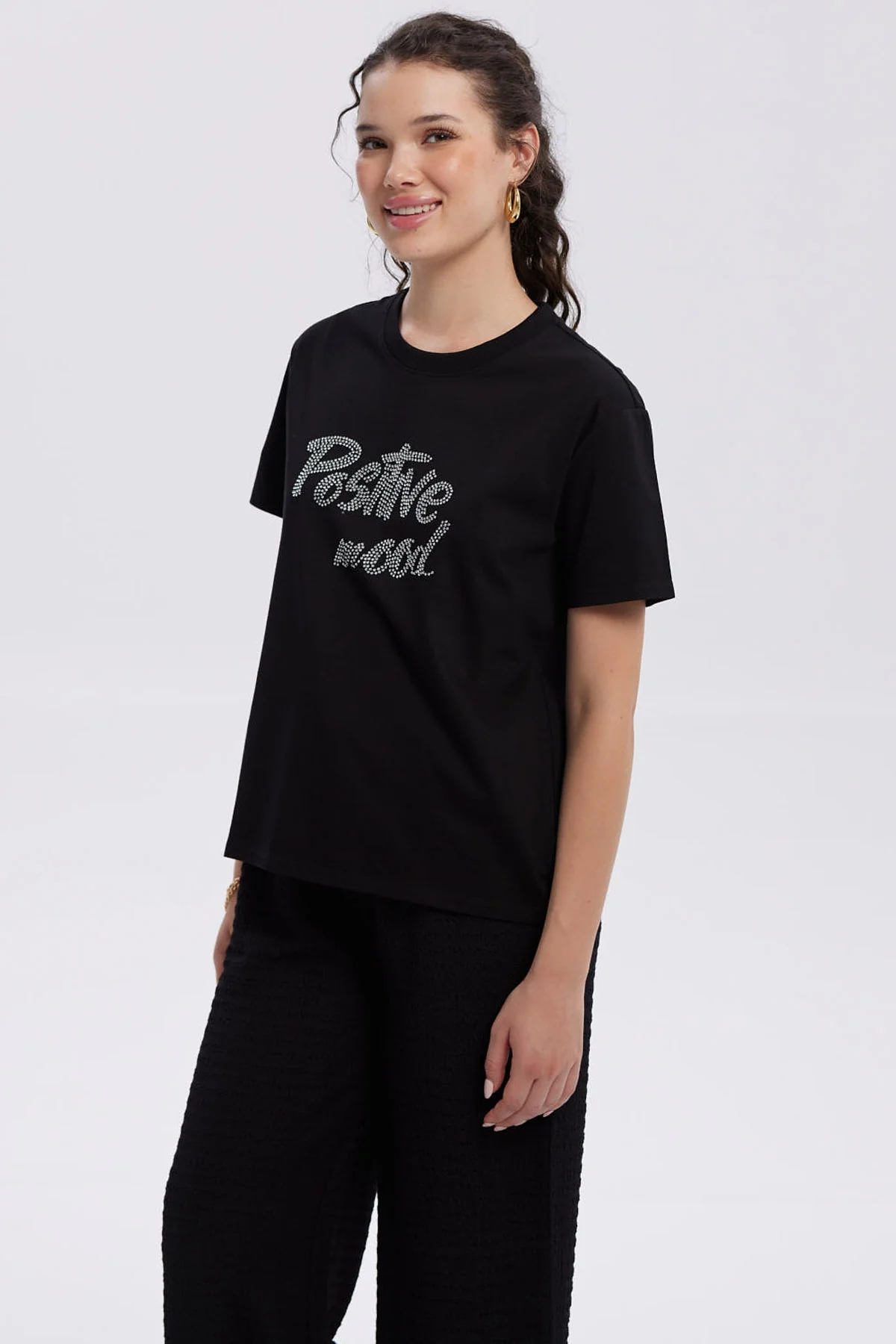 Polera Mujer Print Con Aplicación Negro - Image 2