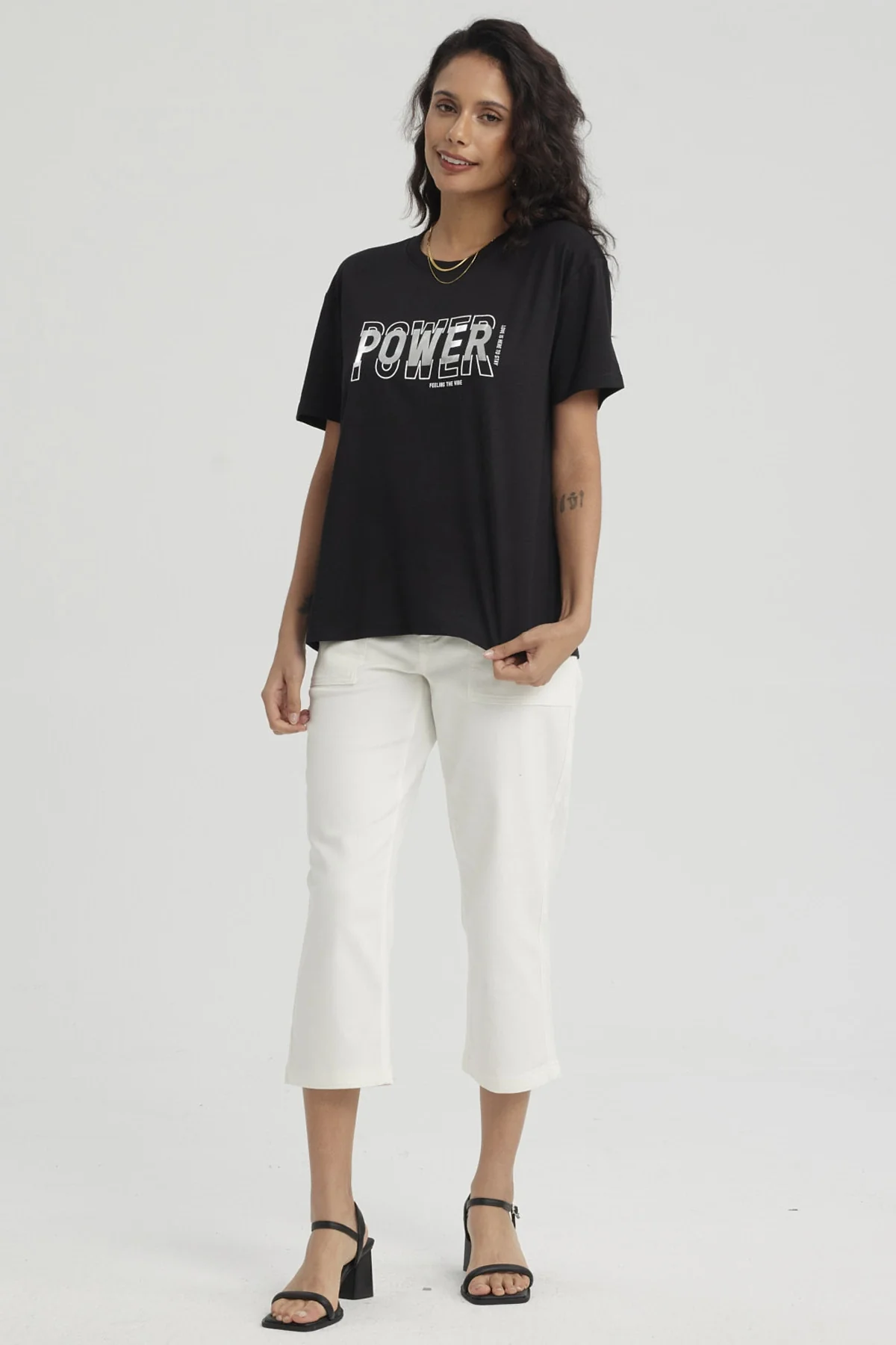 Polera Mujer Print Con Aplicación Negro - Image 4