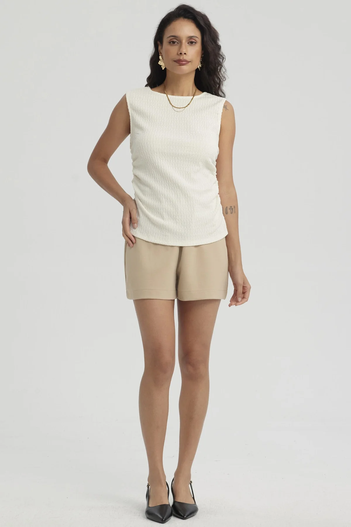 Polera Mujer Recogido Abertura Crema - Image 4