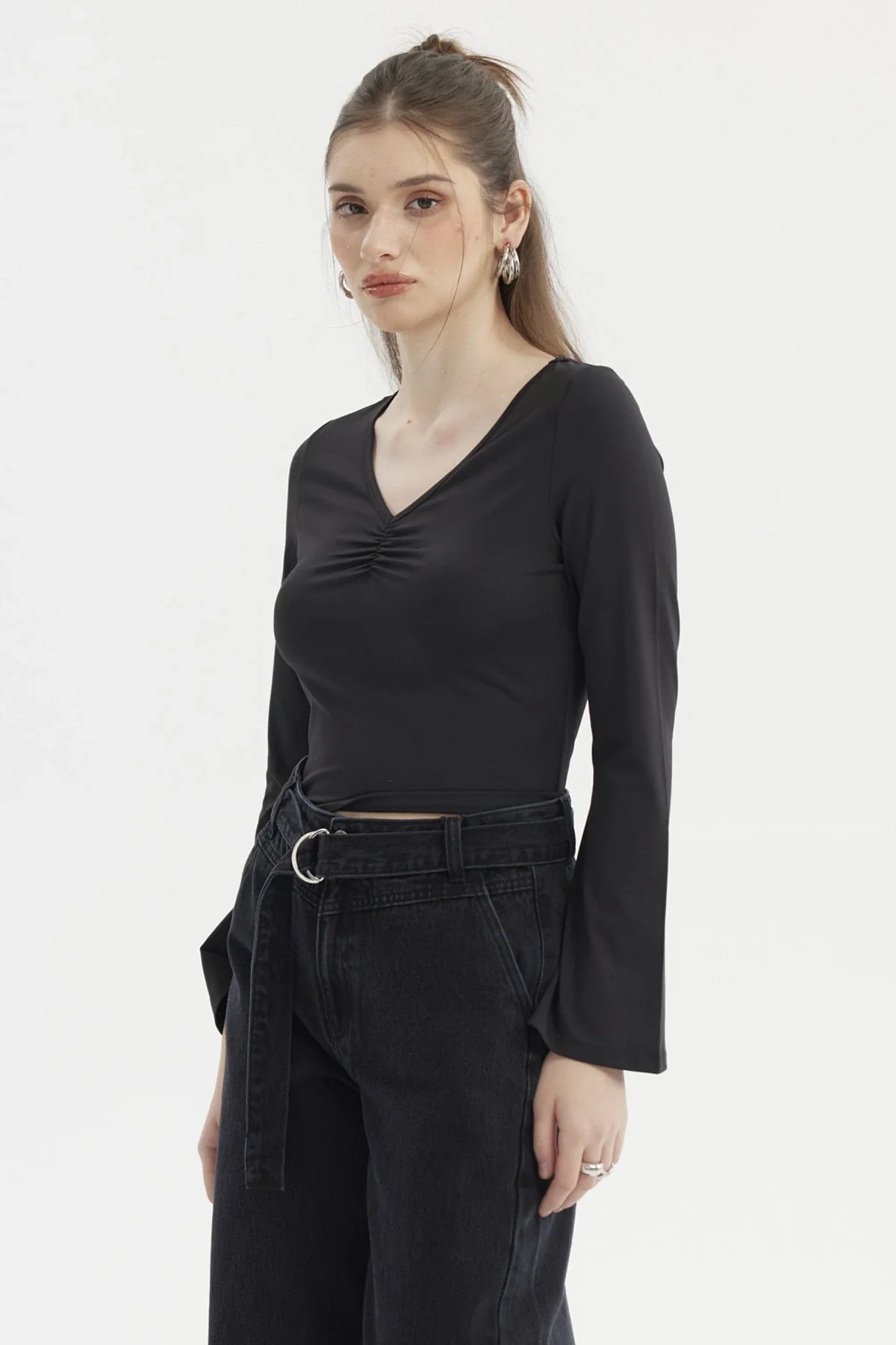 Polera Mujer Recogido Escote Negro - Image 2