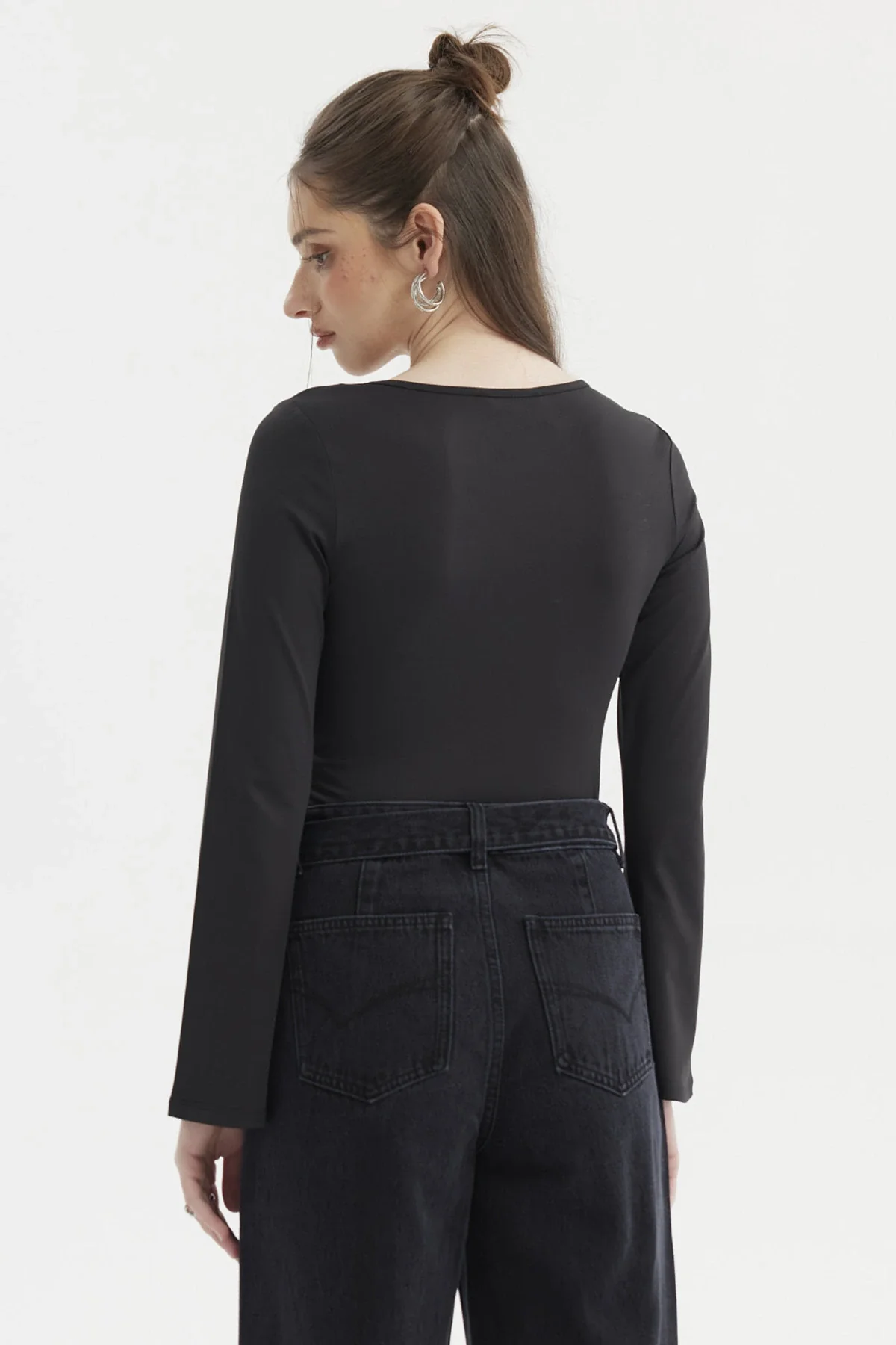 Polera Mujer Recogido Escote Negro - Image 3