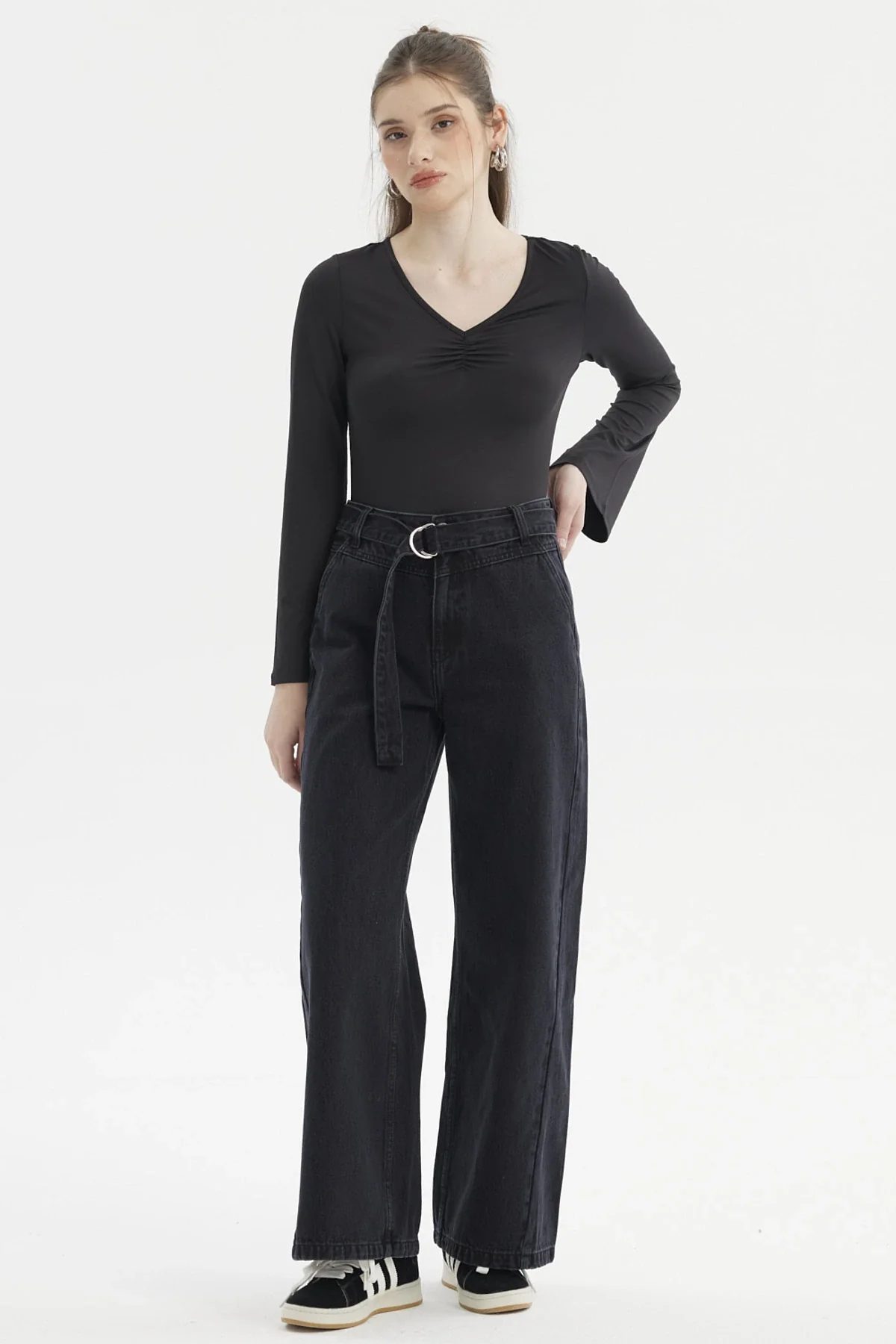 Polera Mujer Recogido Escote Negro - Image 4