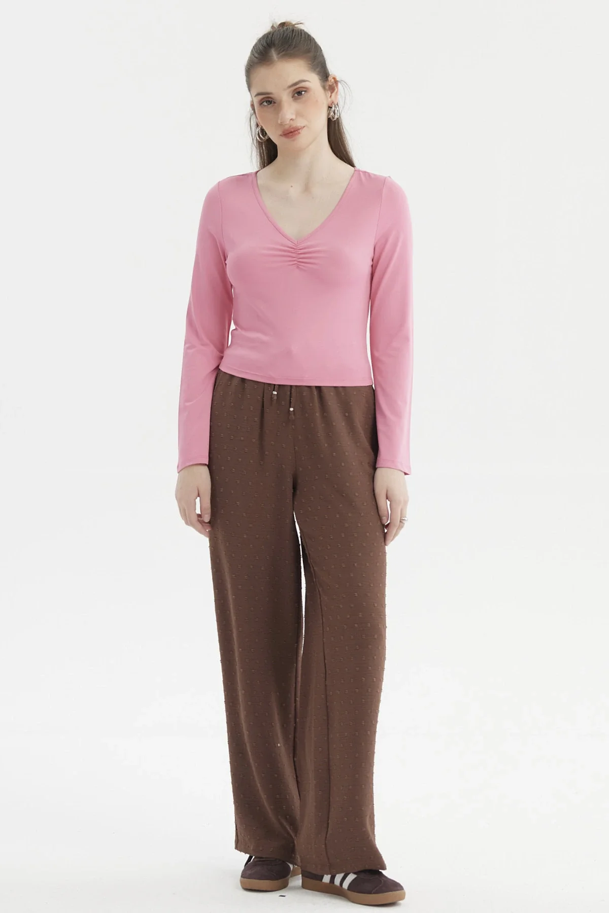 Polera Mujer Recogido Escote Rosa - Image 4