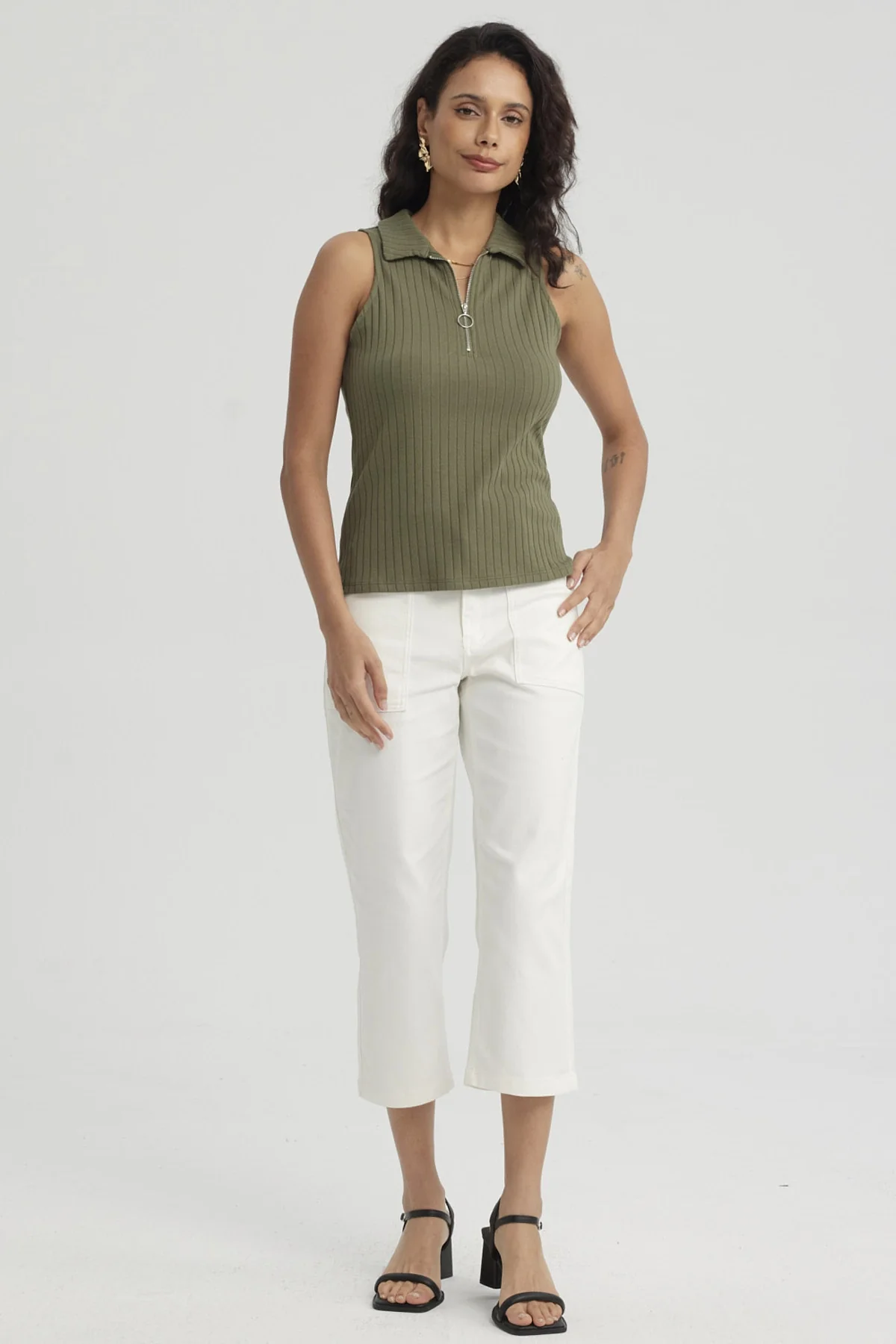 Polera Mujer Rib Medio Cierre Verde Musgo - Image 4