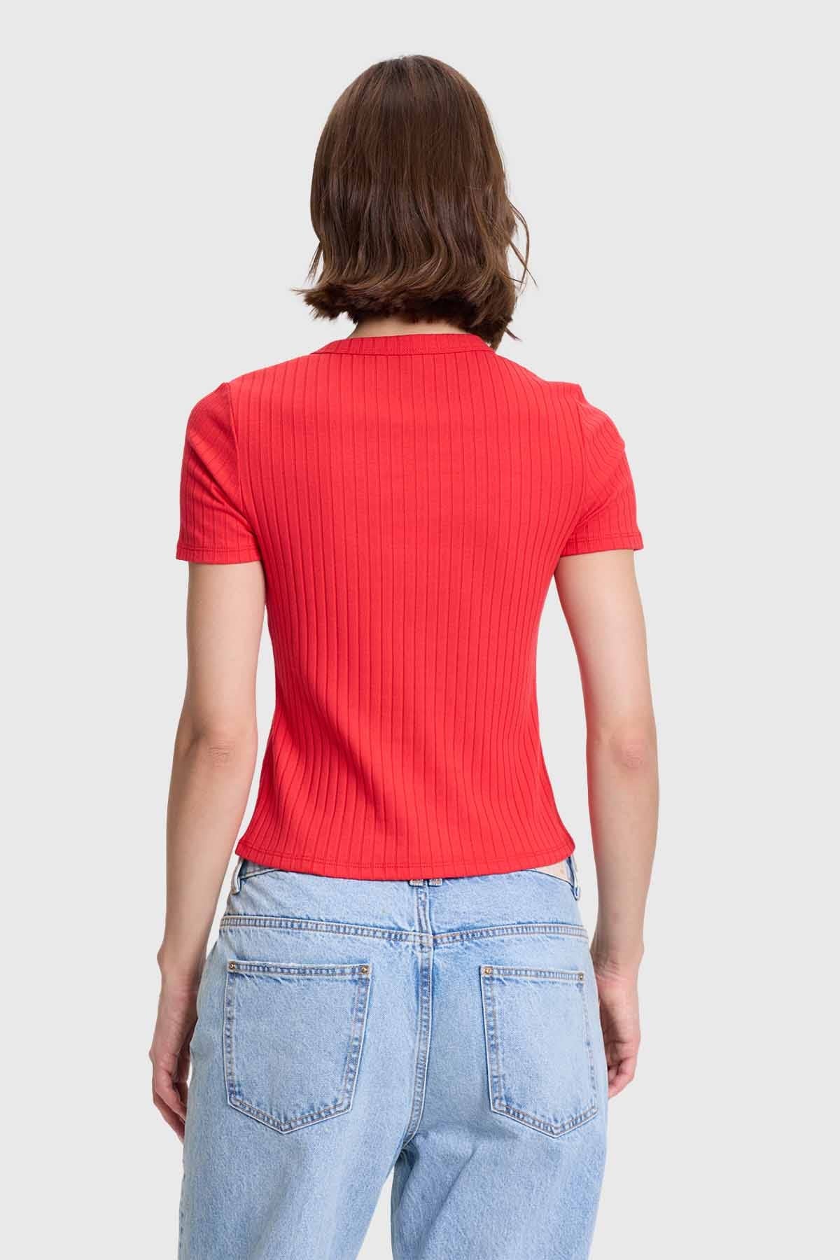 Polera Mujer Rip Crop Rojo - Image 3