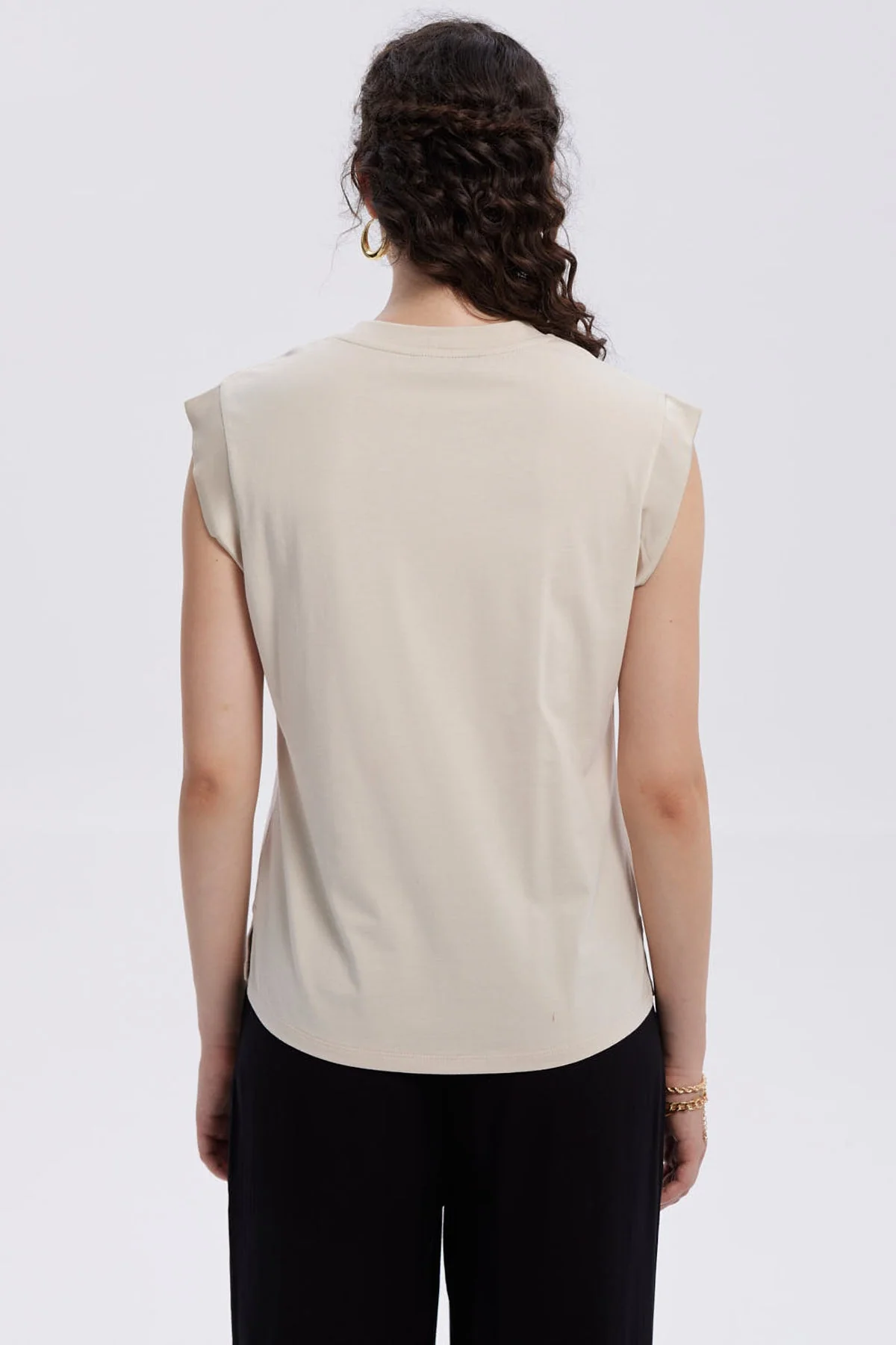 Polera Mujer Satín Arena - Image 3