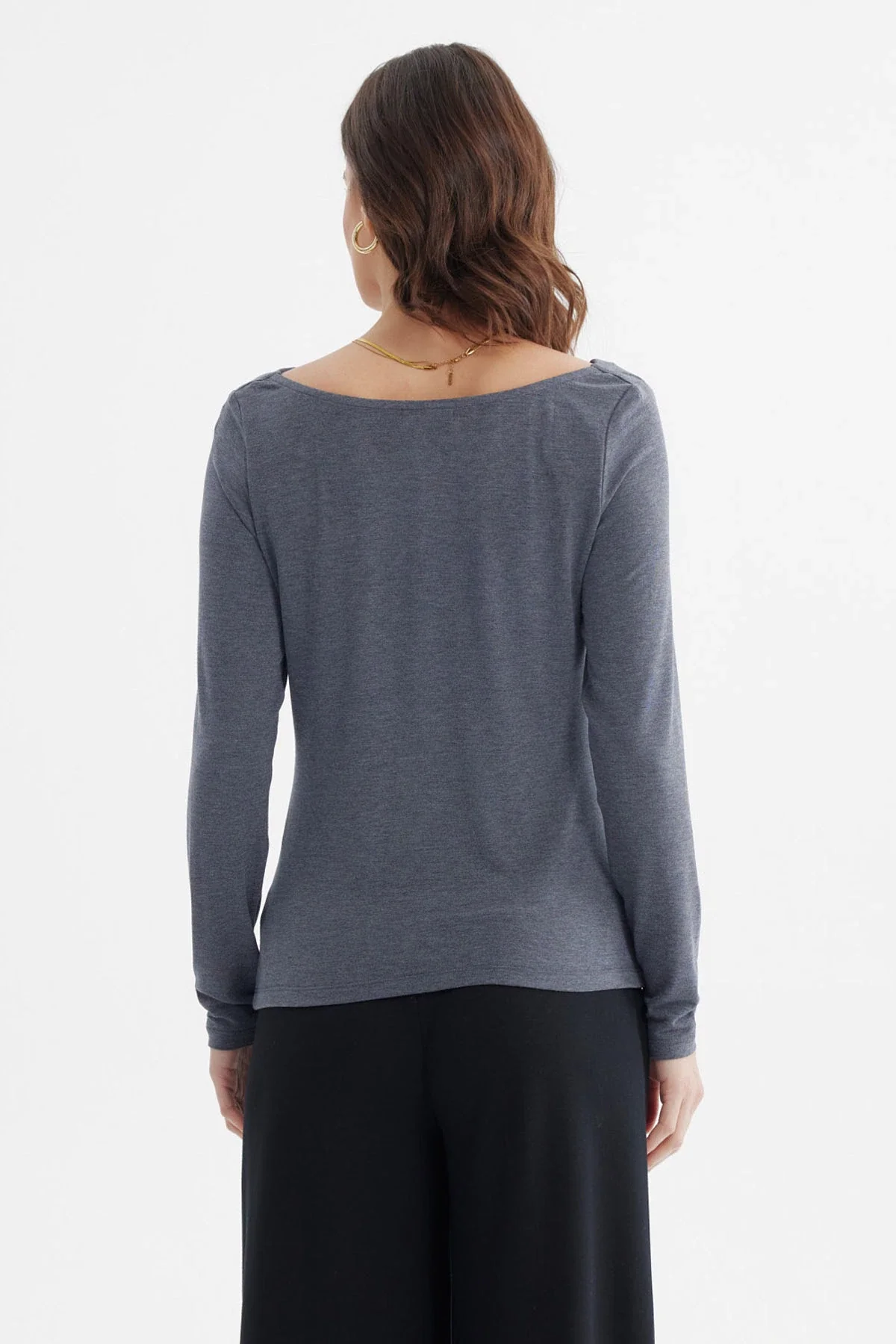 Polera Mujer Slim Gris Oscuro - Image 3
