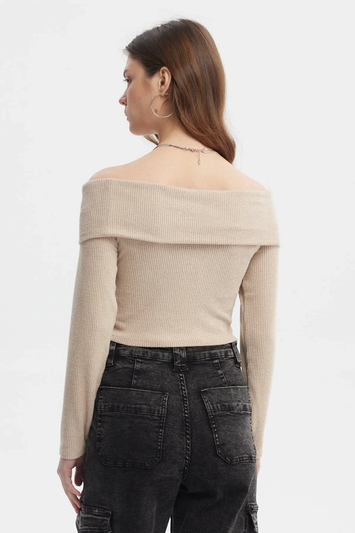 Polera Mujer Slim Hombro Descubierto Beige - Image 3