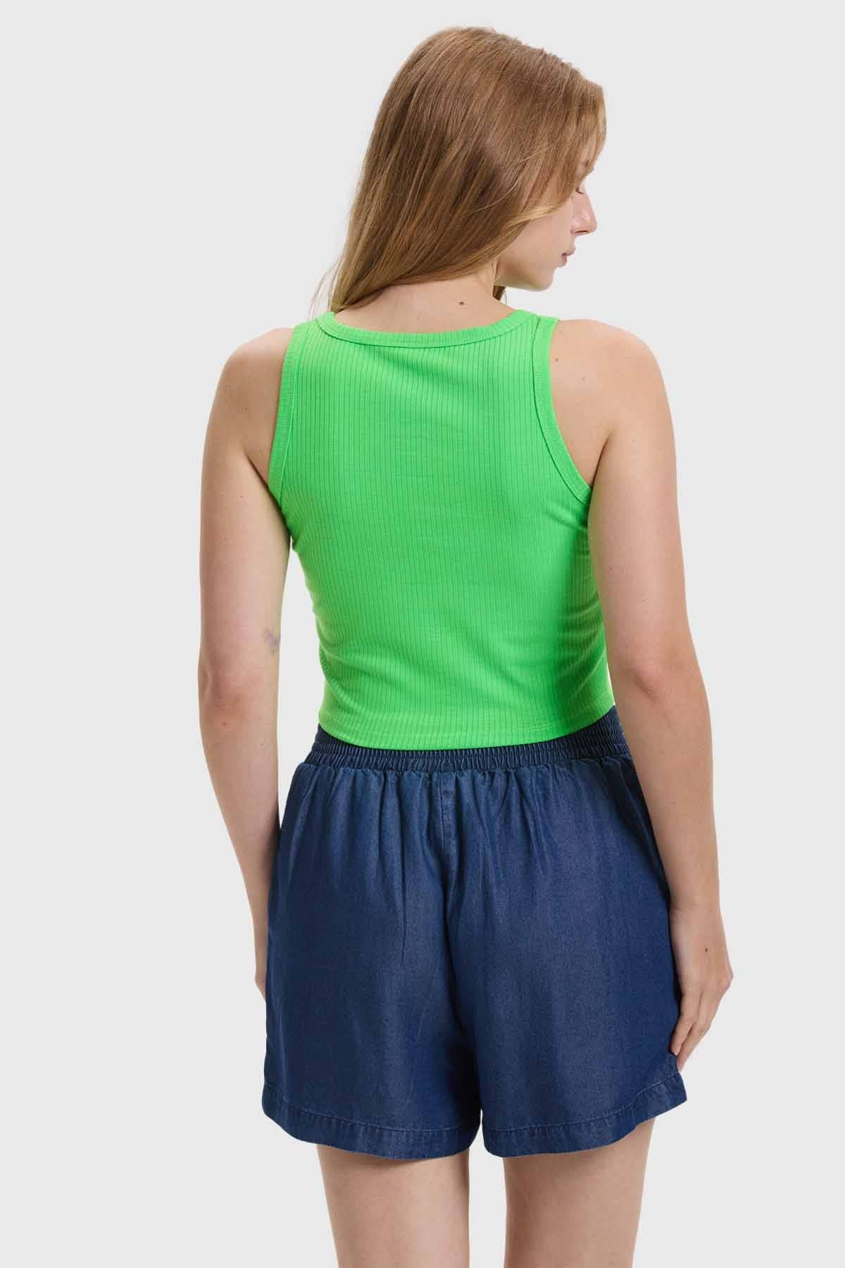 Polera Mujer Sudadera Verde Flúor - Image 3