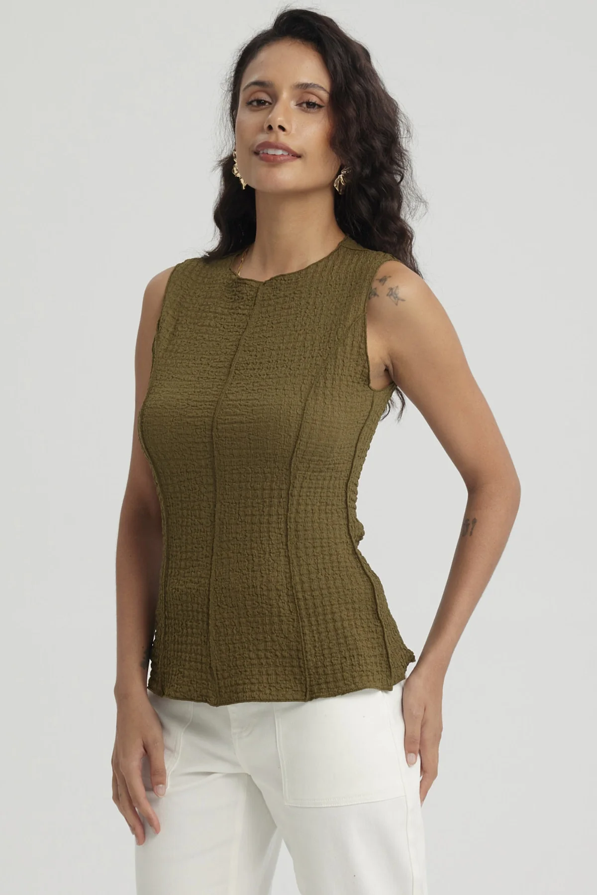 Polera Mujer Texturizada Verde Musgo - Image 2
