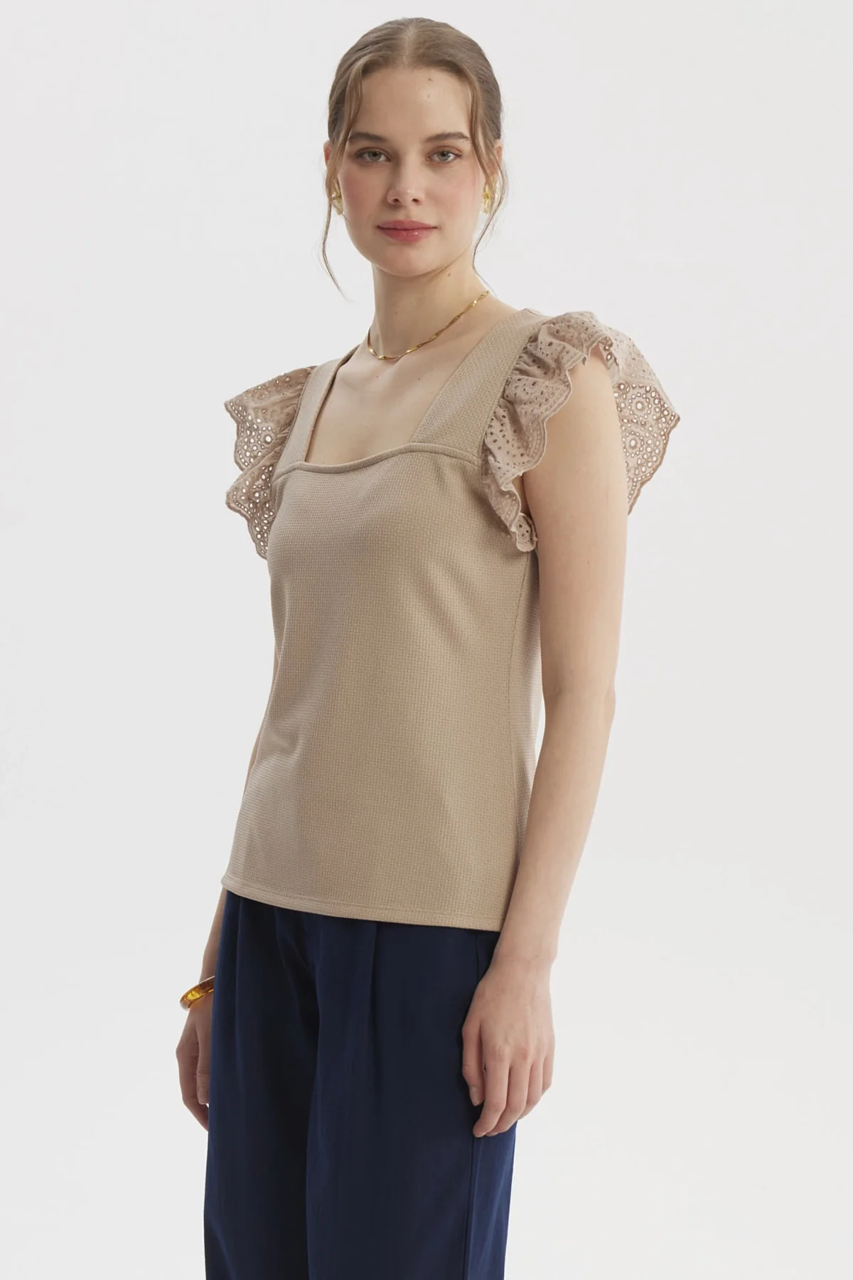 Polera Mujer Vuelo Escote Cuadrado Beige Claro - Image 2