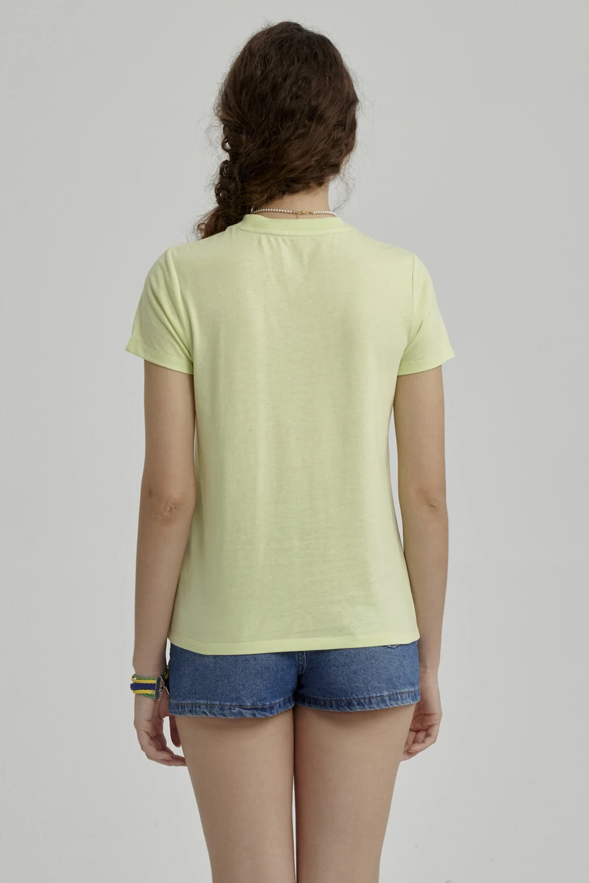 Polera Niña Básica Estampada Verde Claro - Image 3