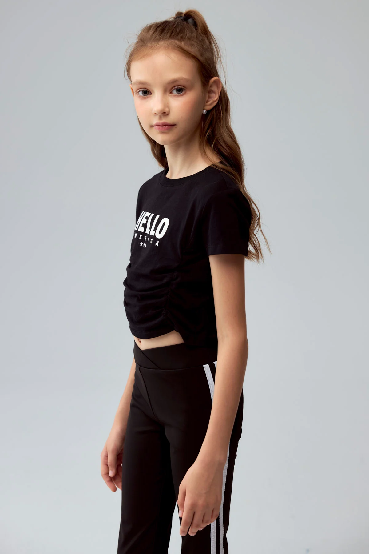 Polera Niña Con Cierre Negro - Image 2