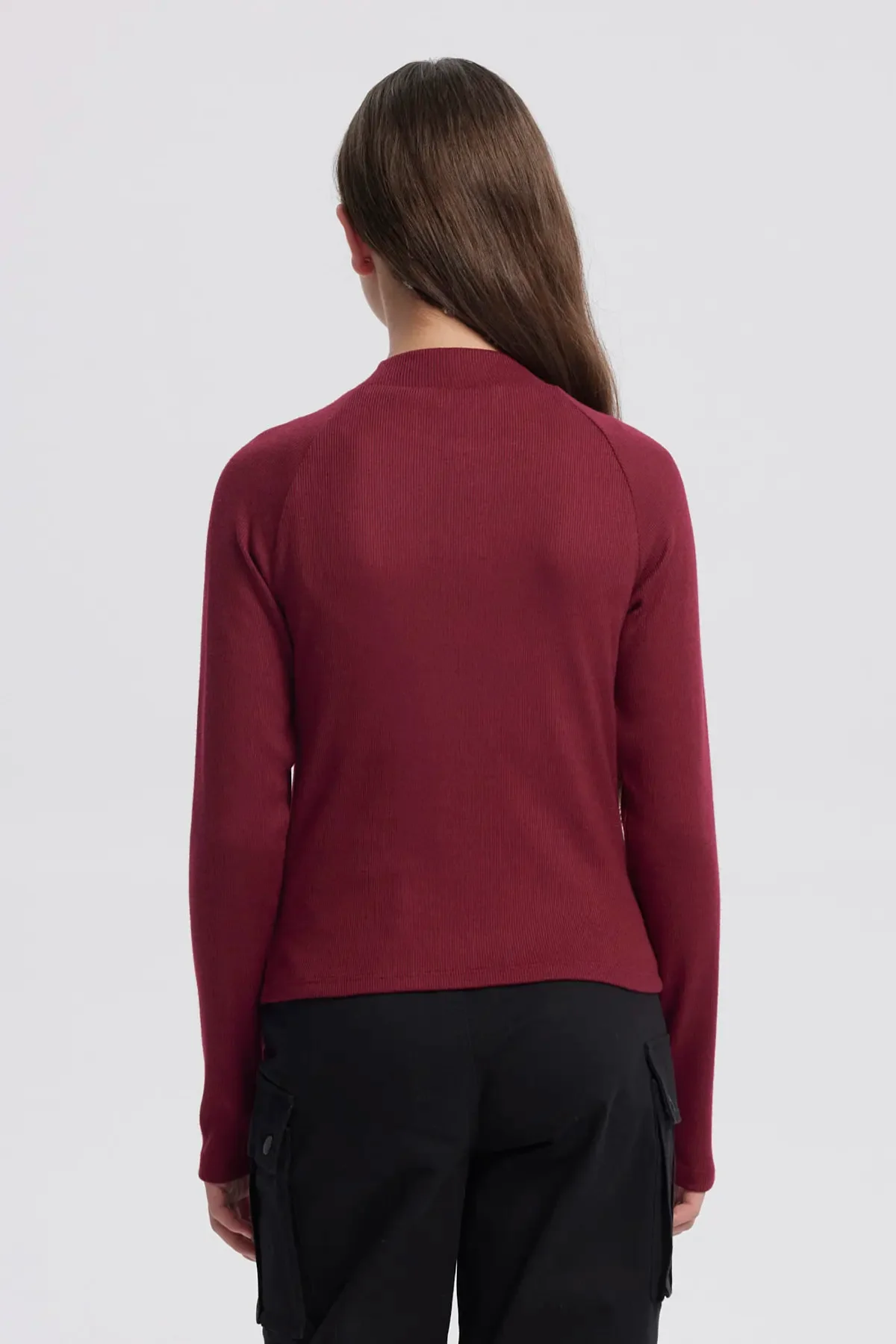Polera Niña Cuello Alto Parcial Rojo - Image 3