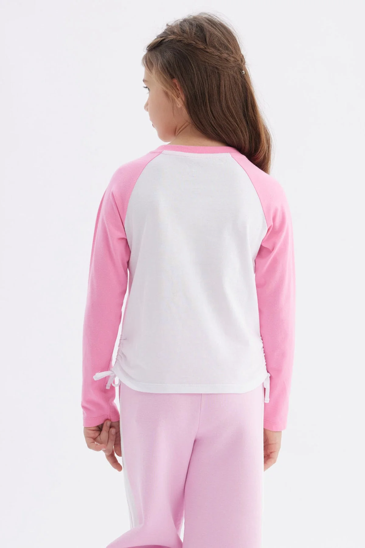 Polera Niña Recogido Costado Rosado - Image 3