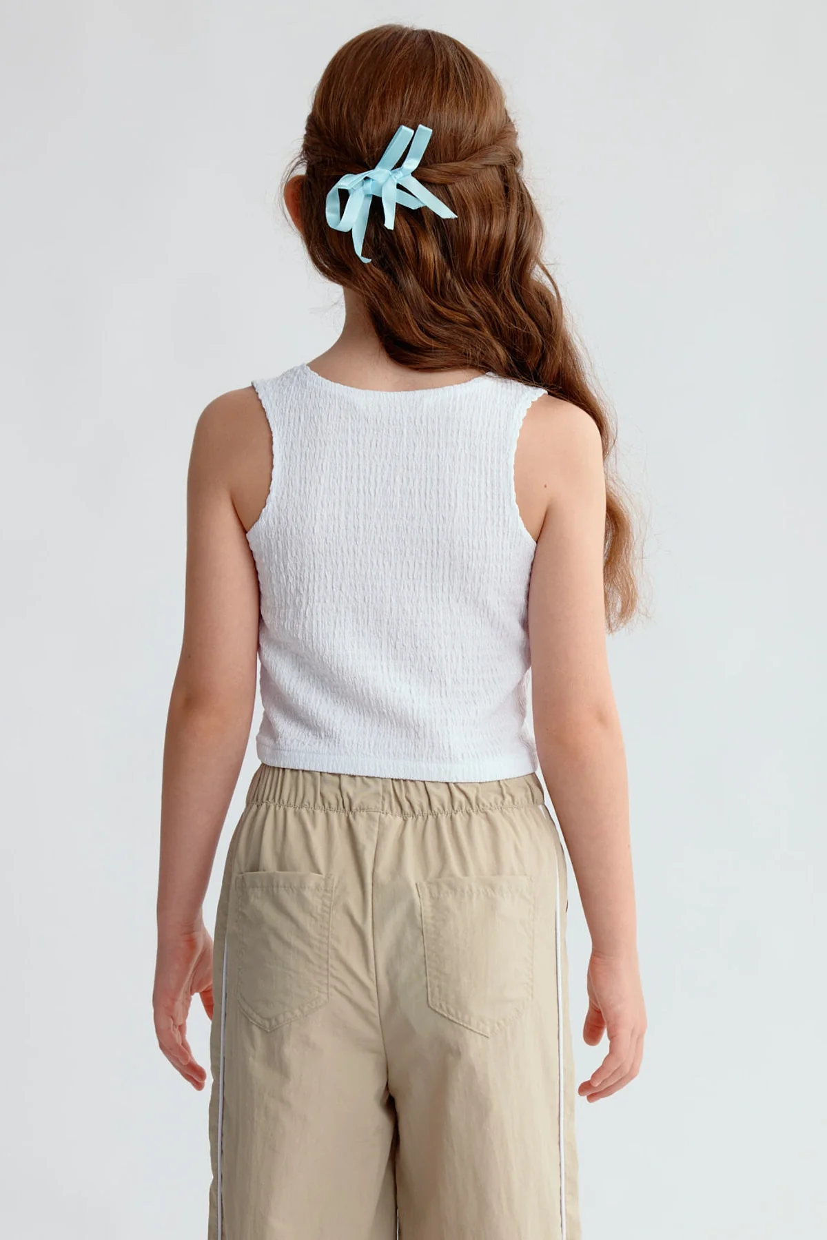 Polera Niña Textura Tipo Peto Blanco - Image 3