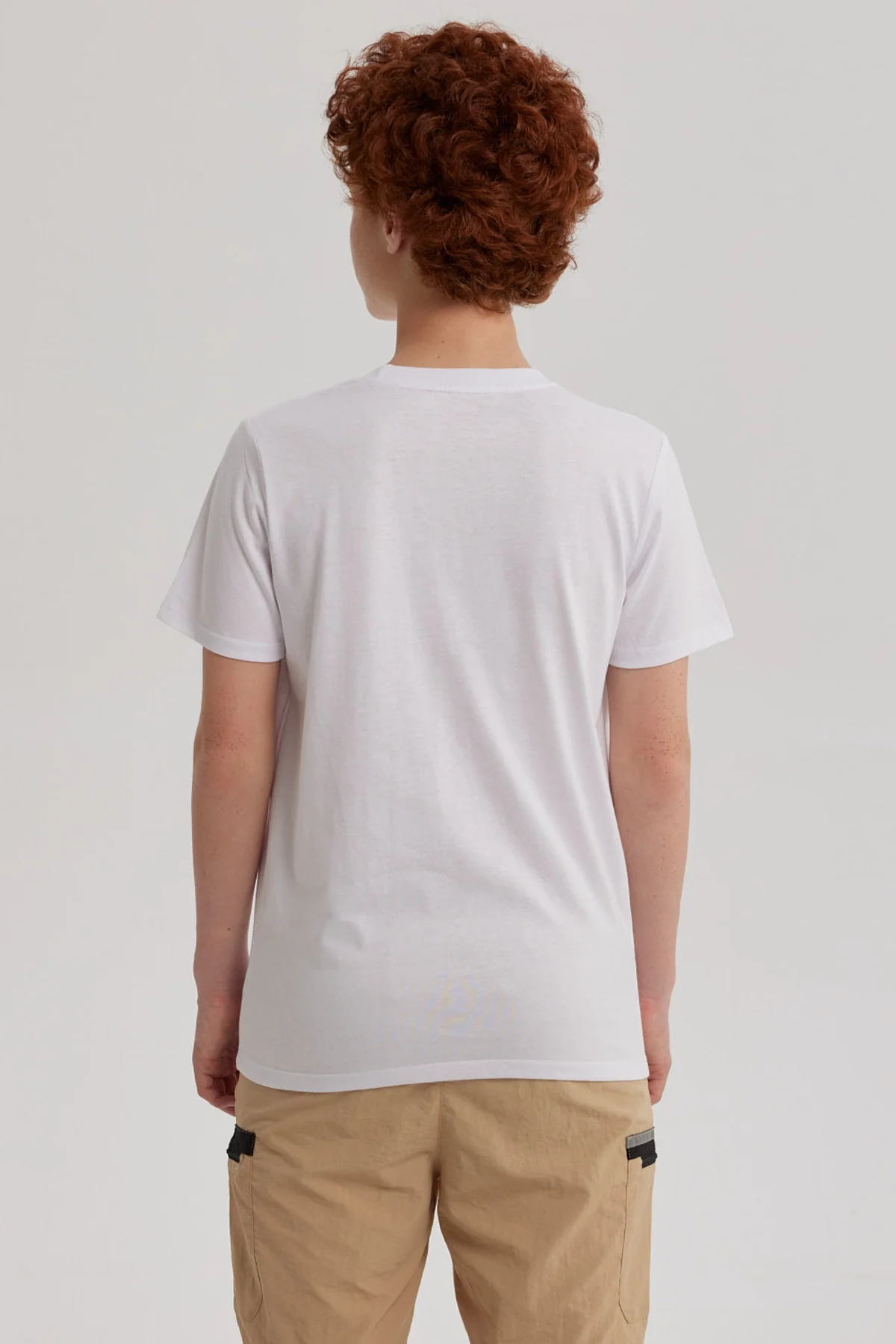 Polera Niño Básica Estampada Blanco - Image 3