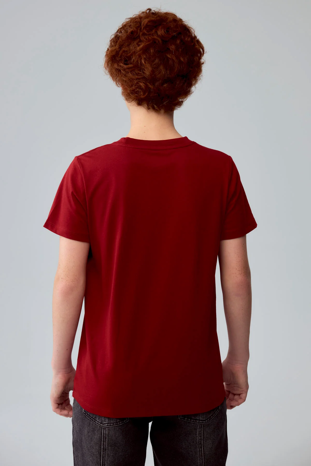 Polera Niño Básica Estampada Burdeo - Image 3