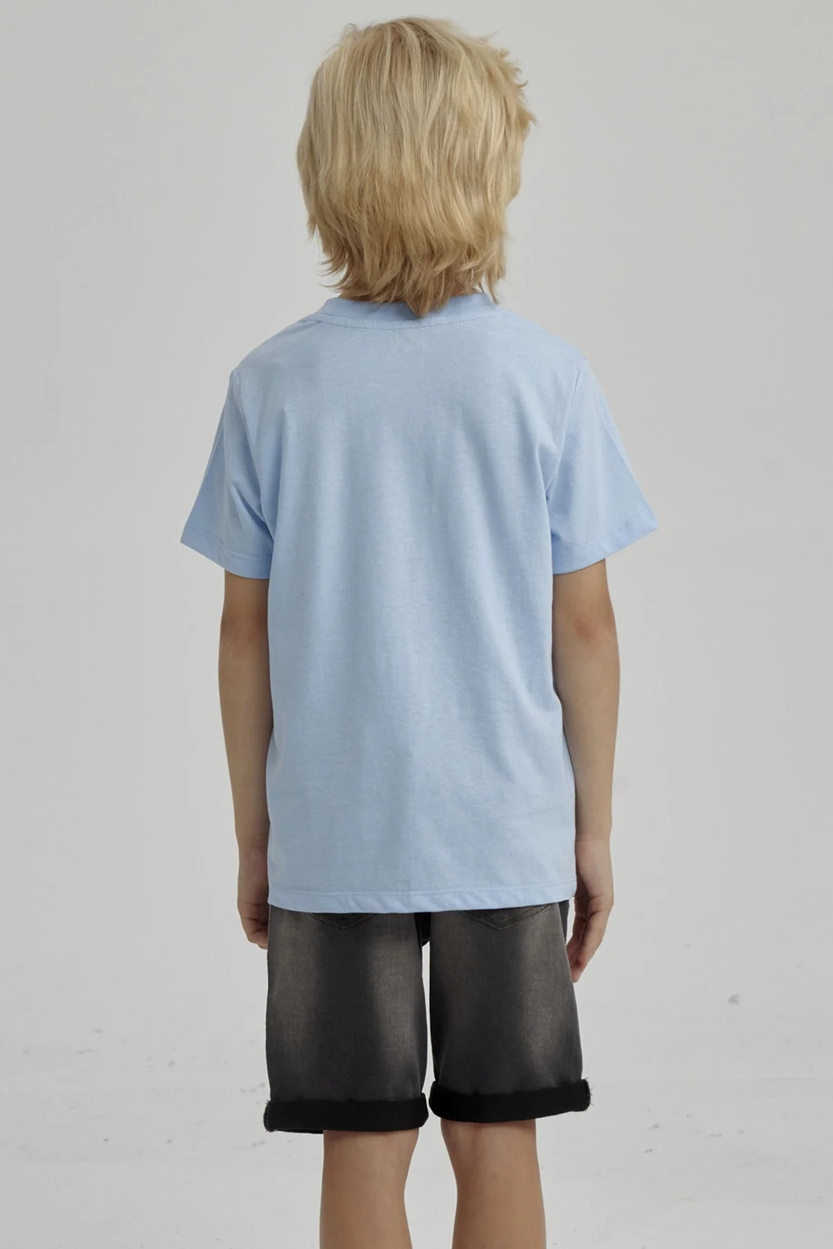 Polera Niño Básica Estampada Celeste - Image 3